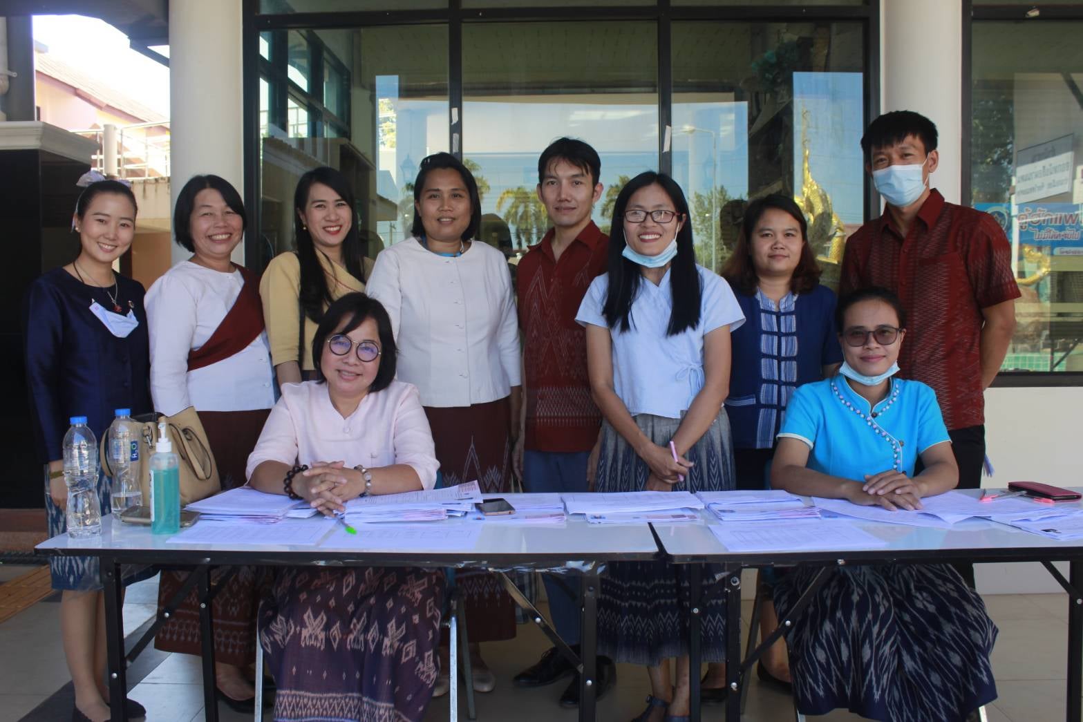 นายอาจณรงค์ สัตยพานิช หัวหน้าผู้ตรวจราชการกรมการพัฒนาชุมชน ลงพื้นที่ออกติดตามการดำเนินงานการคัดเลือกบุคคลเพื่อจัดจ้างเป็น ลูกจ้างเหมาบริการ ปฏิบัติภารกิจตามโครงการพัฒนาพื้นที่ต้นแบบการพัฒนาคุณภาพชีวิตตามหลักทฤษฎีใหม่ ประยุกต์สู่ “โคก หนอง นา โมเดล”