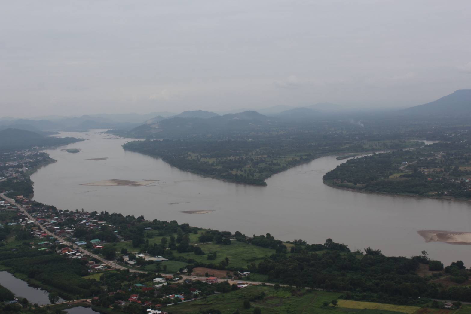 พช.หนองคาย สำรวจเส้นทางการท่องเที่ยว เพื่อเชื่อมโยงแหล่งท่องเที่ยวที่สำคัญ อันจะนำไปสู่การสร้างงาน สร้างอาชีพ สร้างรายได้แก่ประชาชนในจังหวัดหนองคาย ในเส้นทาง อำเภอเมืองหนองคาย อำเภอท่าบ่อ อำเภอศรีเชียงใหม่ อำเภอสังคม