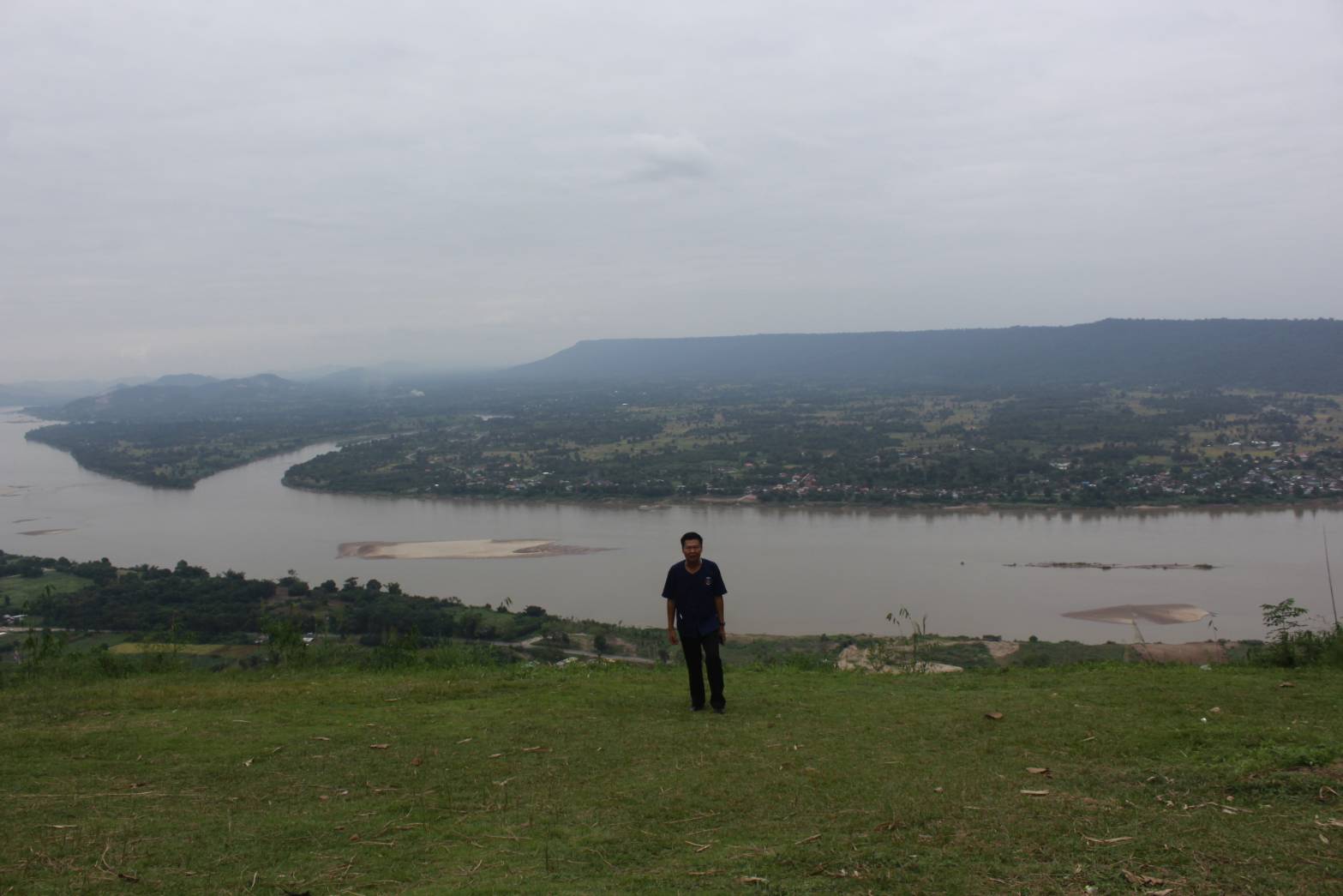 พช.หนองคาย สำรวจเส้นทางการท่องเที่ยว เพื่อเชื่อมโยงแหล่งท่องเที่ยวที่สำคัญ อันจะนำไปสู่การสร้างงาน สร้างอาชีพ สร้างรายได้แก่ประชาชนในจังหวัดหนองคาย ในเส้นทาง อำเภอเมืองหนองคาย อำเภอท่าบ่อ อำเภอศรีเชียงใหม่ อำเภอสังคม