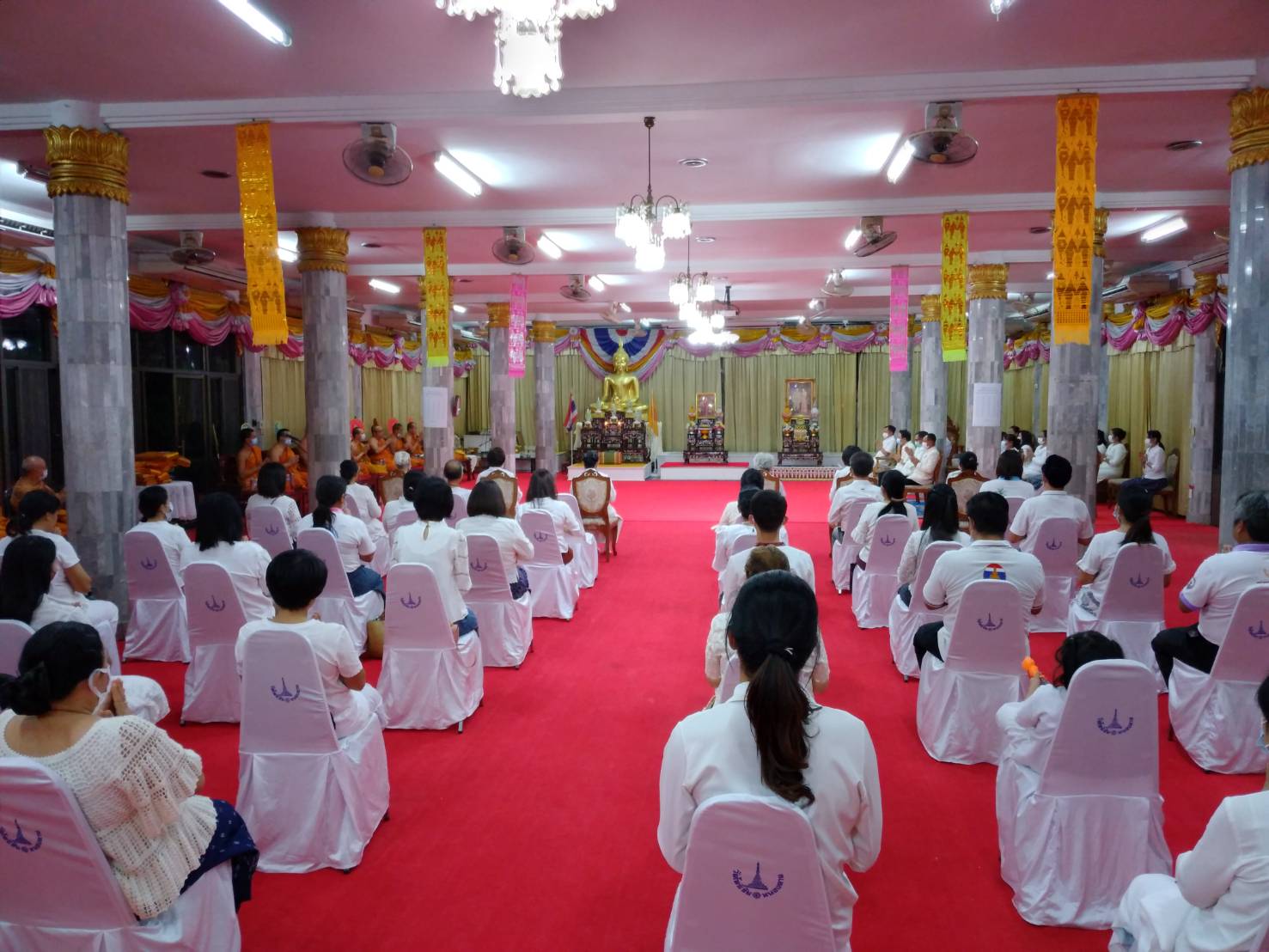 พช.หนองคาย ร่วมพิธีเจริญพระพุทธมนต์ถวายพระพรชัยมงคล และถวายเป็นพระราชกุศลแด่สมเด็จพระนางเจ้าสิริกิติ์พระบรมราชินีนาถ พระบรมราชชนนีพันปีหลวงพระบาทสมเด็จพระเจ้าอยู่หัว และสมเด็จพระนางเจ้าฯพระบรมราชินี