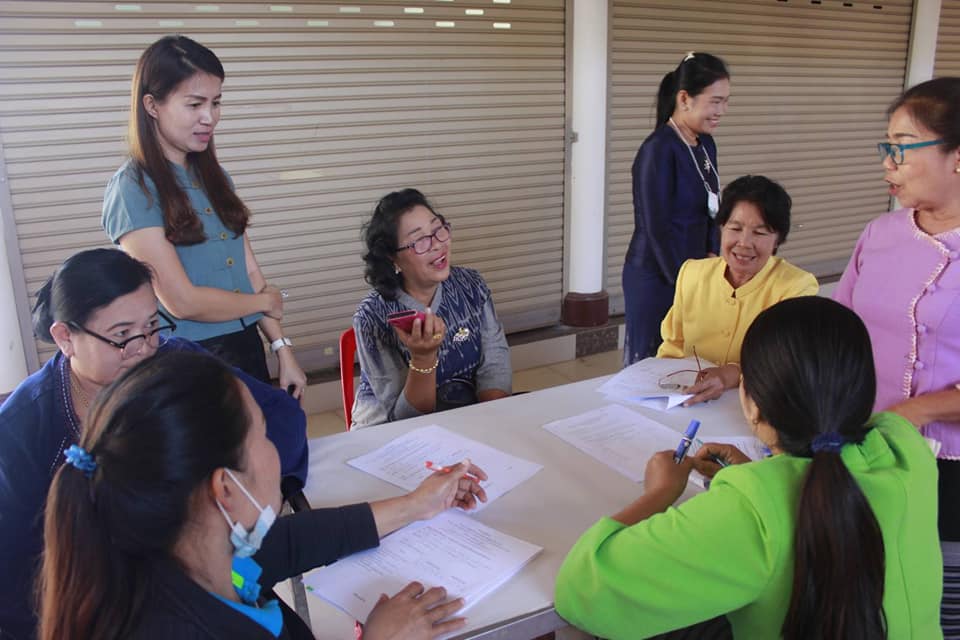 นายไพโรจน์ โสภาพร พัฒนาการจังหวัดหนองคายเป็นประธานพิธีเปิด “โครงการขับเคลื่อนยุทธศาสตร์กองทุนพัฒนาบทบาทสตรี กิจกรรมเพิ่มประสิทธิภาพเครือข่ายองค์กรสตรี ด้านการบริหารกองทุนพัฒนาบทบาทสตรี