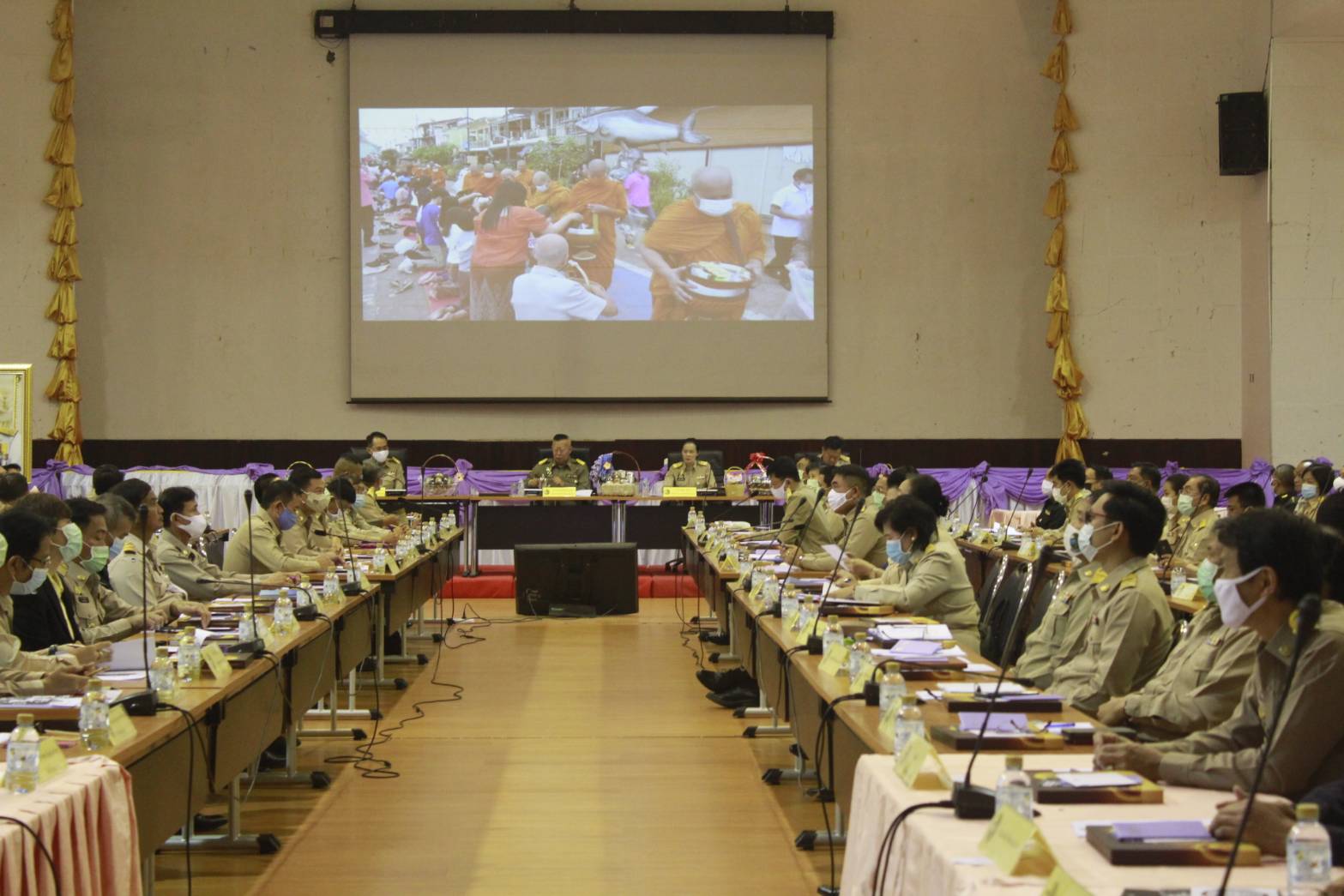 พช.หนองคาย ร่วมประชุมคณะกรมการจังหวัดและหัวหน้าส่วนราชการประจำจังหวัด ครั้งที่ 9/2563 ณ หอประชุมประจักษศิลปาคม ศาลากลางจังหวัดหนองคาย