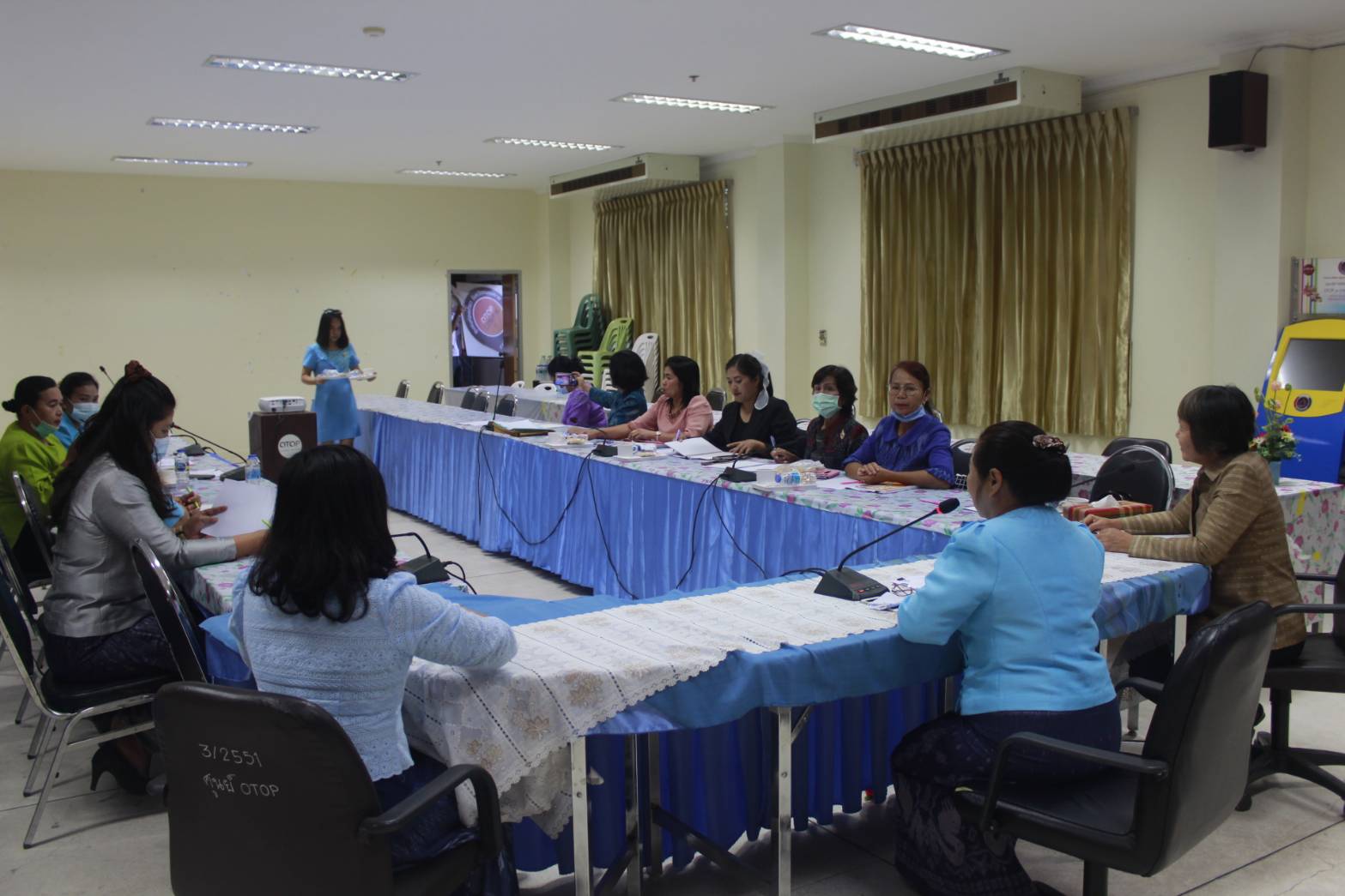 “ประชุมคณะกรรมการขับเคลื่อนกองทุนพัฒนาบทบาทสตรีฯ ประจำเดือน พฤศจิกายน 2563”