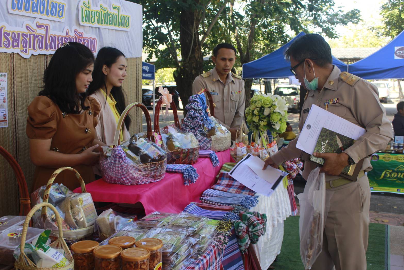 พช.หนองคาย ร่วมประชุมคณะกรมการจังหวัดและหัวหน้าส่วนราชการประจำจังหวัด ครั้งที่ 9/2563 ณ หอประชุมประจักษศิลปาคม ศาลากลางจังหวัดหนองคาย