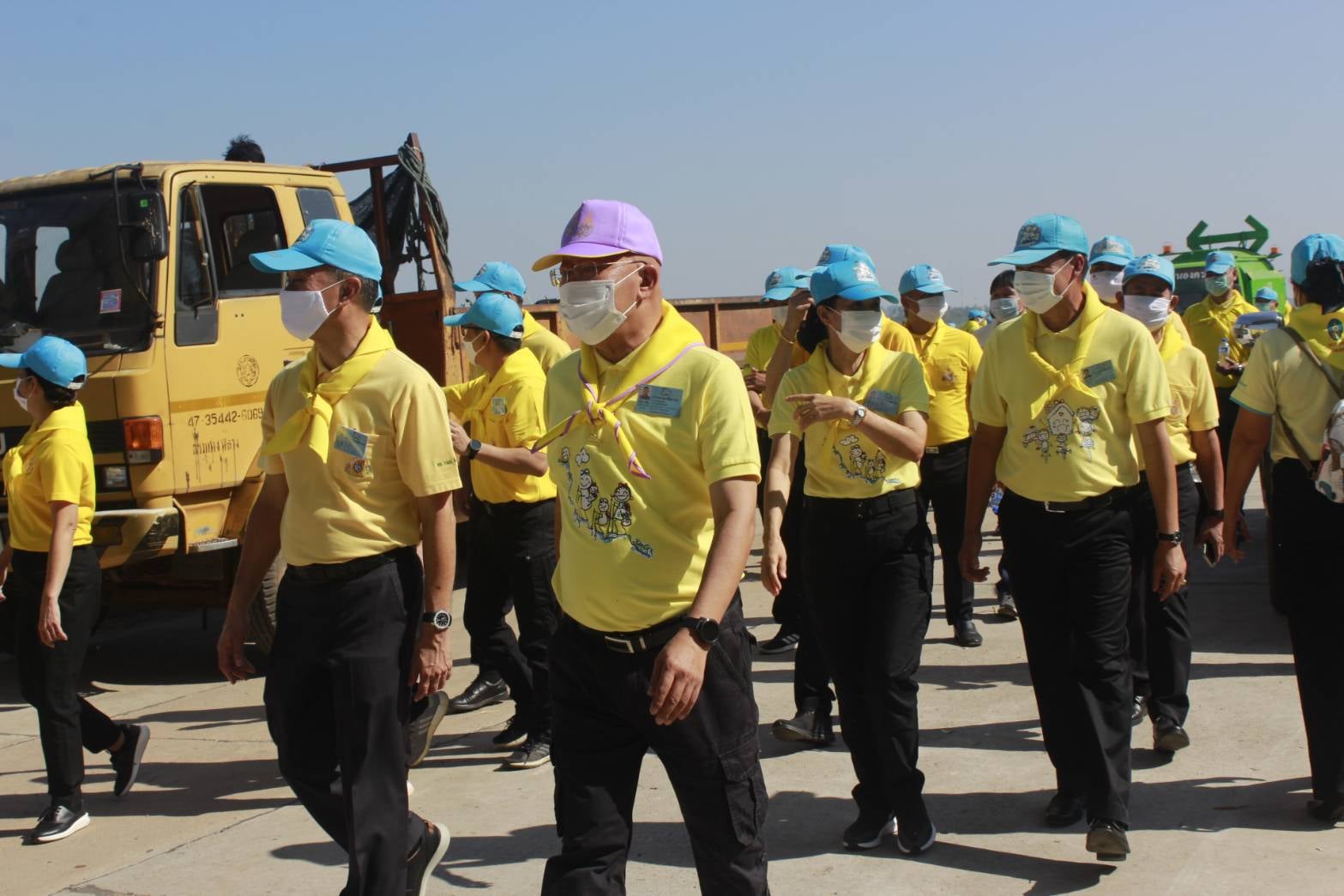 พช.หนองคาย ร่วมพิธีกิจกรรมจิตอาสาพัฒนา เนื่องในวันคล้ายวันพระบรมราชสมภพ พระบาทสมเด็จพระบรมชนกาธิเบศร มหาภูมิพลอดุลยเดชมหาราช บรมนาถบพิตร ” กิจกรรมพัฒนาสิ่งแวดล้อมและบำเพ็ญสาธารณประโยชน์เพื่อถวายเป็นพระราชกุศล”