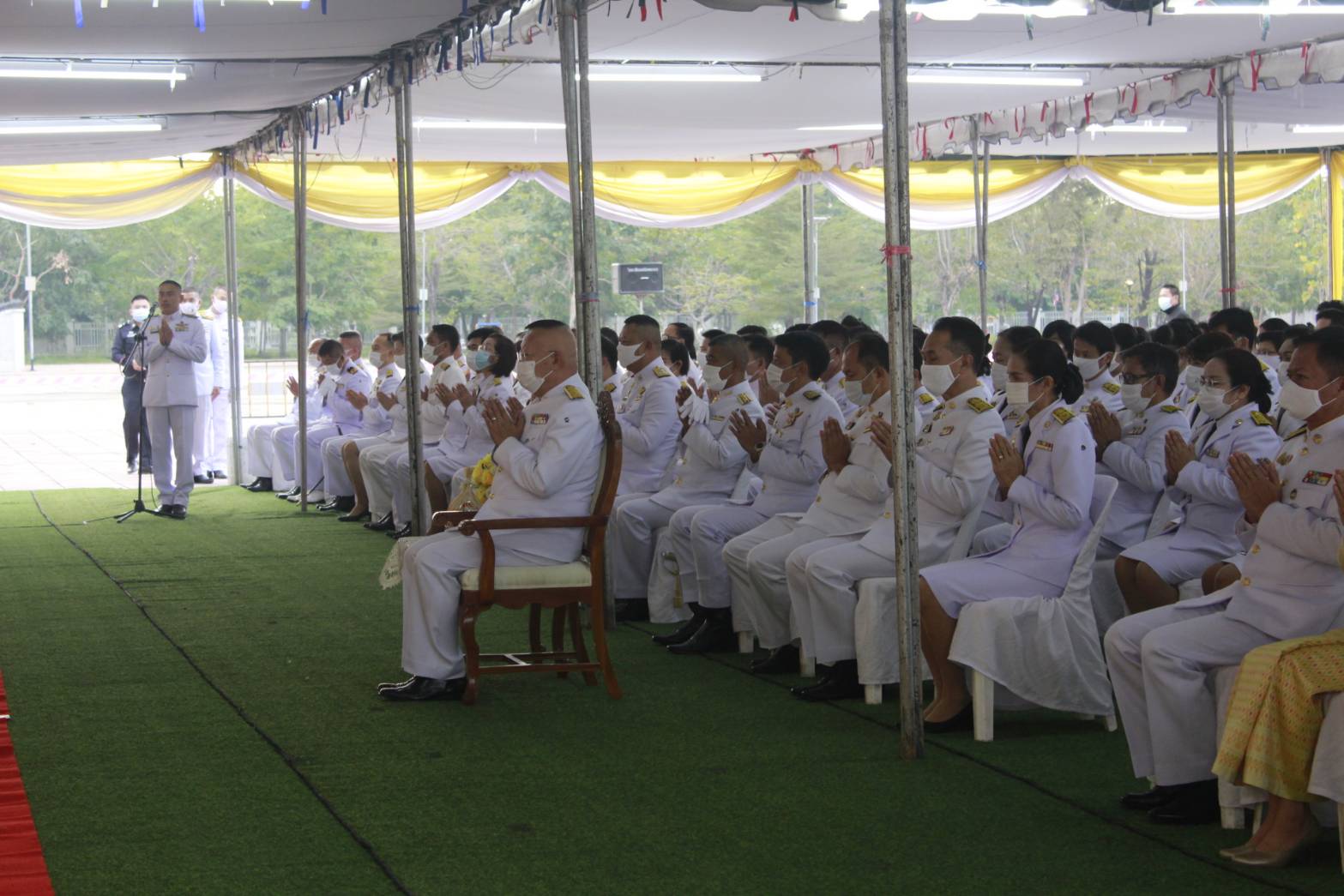 พช.หนองคาย ร่วมพิธีทำบุญตักบาตรถวายเป็นพระราชกุศล เนื่องในวันคล้ายวันพระบรมราชสมภพพระบาทสมเด็จพระบรมชนกาธิเบศร มหาภูมิพลอดุลยเดชมหาราชบรมนาถบพิตร วันชาติและวันพ่อแห่งชาติ