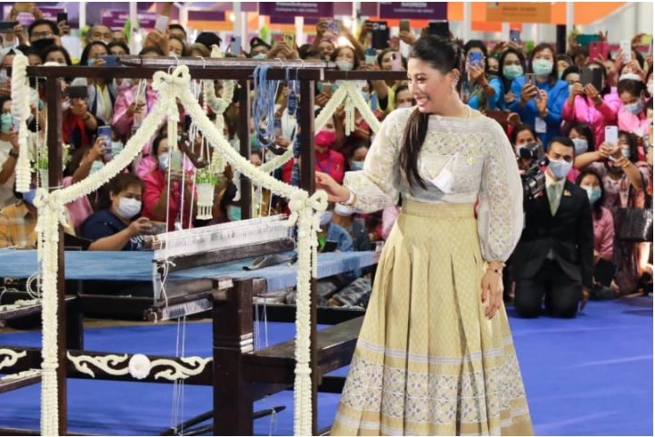 พช.หนองคาย ร่วมพิธีเปิดงาน OTOP CITY 2020 และนำสินค้าเข้าร่วมจำหน่ายในงาน ระหว่างวันที่ 19-27 ธันวาคม 2563