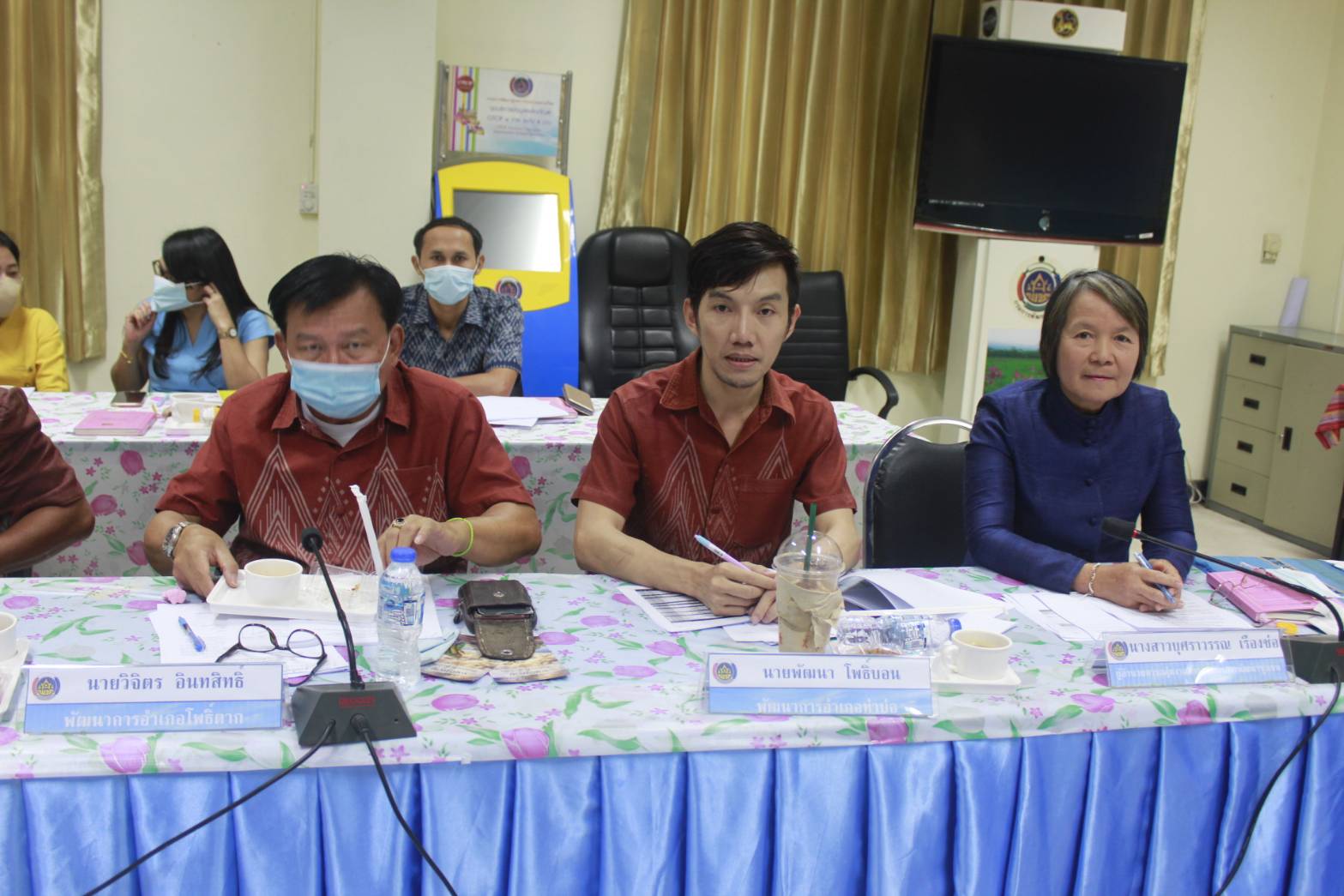 นายไพโรจน์ โสภาพร พัฒนาการจังหวัดหนองคาย เป็นประธาน ประชุมหัวหน้ากลุ่มงาน หัวหน้าฝ่าย พัฒนาการอำเภอและนักวิชาการพัฒนาชุมชนจังหวัด/อำเภอ ประจำเดือน ธันวาคม 2563 ครั้งที่ 11/2563