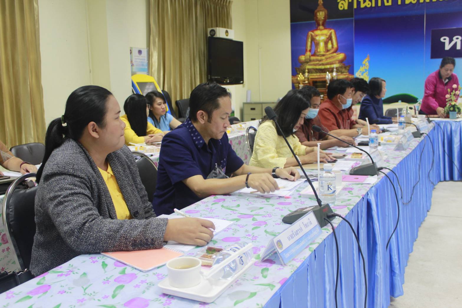 นายไพโรจน์ โสภาพร พัฒนาการจังหวัดหนองคาย เป็นประธาน ประชุมหัวหน้ากลุ่มงาน หัวหน้าฝ่าย พัฒนาการอำเภอและนักวิชาการพัฒนาชุมชนจังหวัด/อำเภอ ประจำเดือน ธันวาคม 2563 ครั้งที่ 11/2563