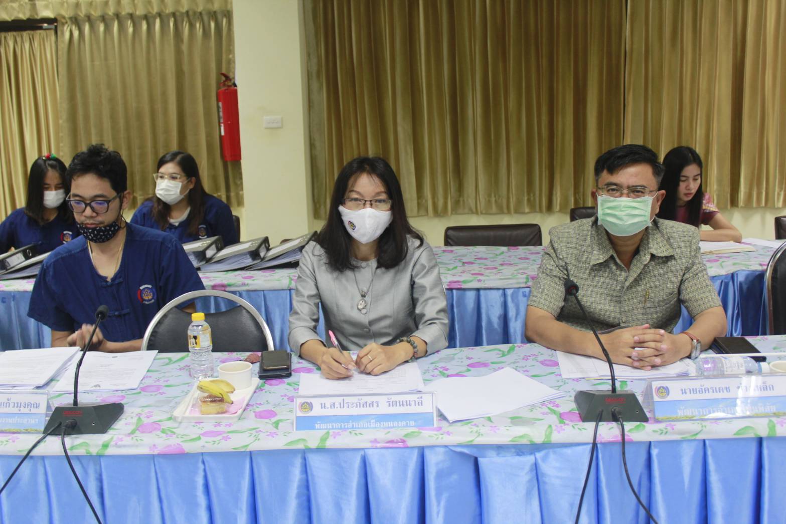 นายไพโรจน์ โสภาพร พัฒนาการจังหวัดหนองคาย เป็นประธาน ประชุมหัวหน้ากลุ่มงาน หัวหน้าฝ่าย พัฒนาการอำเภอและนักวิชาการพัฒนาชุมชนจังหวัด/อำเภอ ประจำเดือน ธันวาคม 2563 ครั้งที่ 11/2563