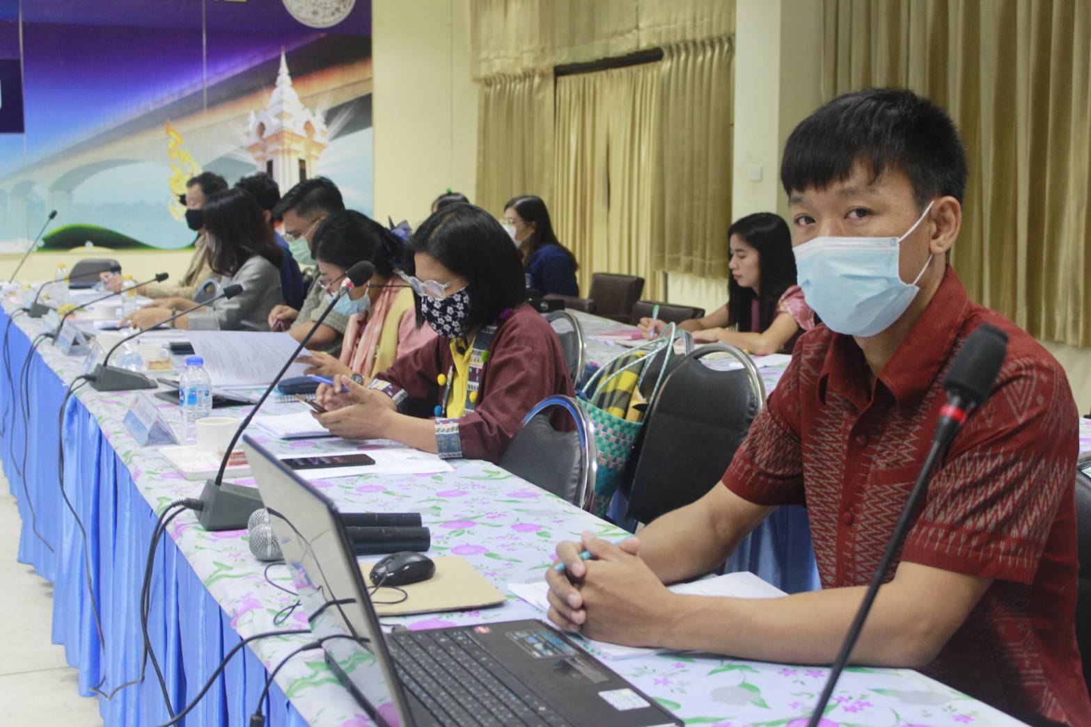 นายไพโรจน์ โสภาพร พัฒนาการจังหวัดหนองคาย เป็นประธาน ประชุมหัวหน้ากลุ่มงาน หัวหน้าฝ่าย พัฒนาการอำเภอและนักวิชาการพัฒนาชุมชนจังหวัด/อำเภอ ประจำเดือน ธันวาคม 2563 ครั้งที่ 11/2563