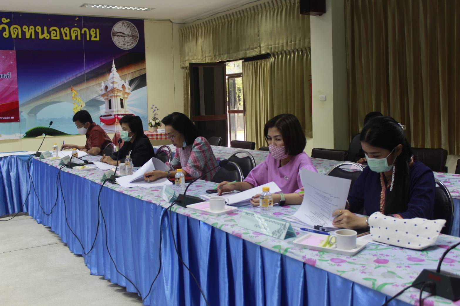 นายประเสริฐ ลือชาธนานนท์ ผู้ว่าราชการจังหวัดหนองคาย มอบหมายให้ นางสาวสิริมา วัฒโน รองผู้ว่าราชการจังหวัดหนองคาย เป็นประธานในการประชุมคณะอนุกรรมการบริหารกองทุนพัฒนาบทบาทสตรีระดับจังหวัด จังหวัดหนองคาย ครั้งที่ 2/2564