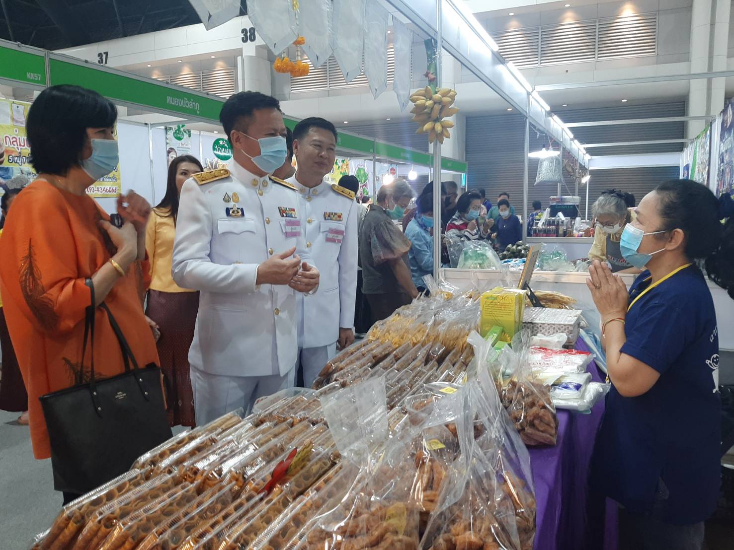 พช.หนองคาย ร่วมพิธีเปิดงาน OTOP CITY 2020 และนำสินค้าเข้าร่วมจำหน่ายในงาน ระหว่างวันที่ 19-27 ธันวาคม 2563