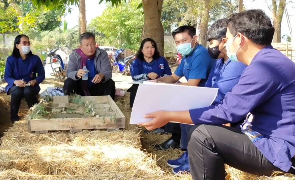 พช.หนองคาย ลงพื้นที่ติดตามการดำเนินงานโครงการพัฒนาพื้นที่ต้นแบบการพัฒนาคุณภาพชีวิตตามหลักทฤษฎีใหม่ ประยุกต์สู่ “โคก หนอง นา โมเดล” ในระดับอำเภอ และ การปฏิบัติหน้าที่นักพัฒนาพื้นที่ต้นแบบ(นพต.)ตามโครงการฯ พื้นที่อำเภอศรีเชียงใหม่