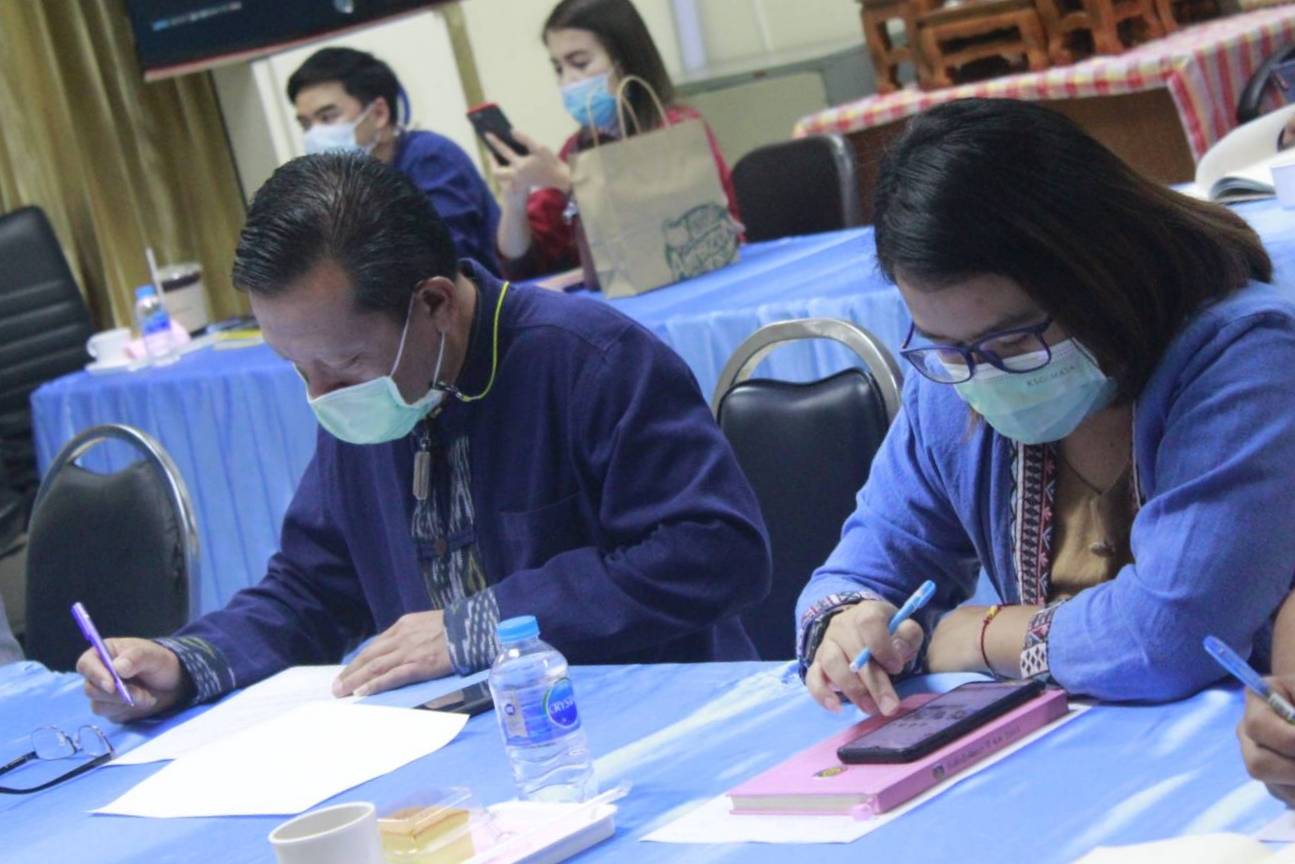 พช.หนองคาย ร่วมรับฟังการบรรยายโครงการฝึกอบรมพัฒนากรระหว่างประจำการ ด้านบริหารการเปลี่ยนแปลง ประจำปีงบประมาณ พ.ศ. 2564