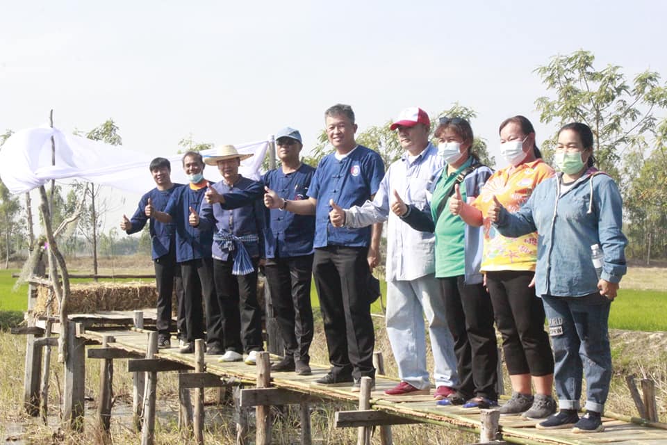 พช.หนองคาย ลงพื้นที่ติดตามการดำเนินงานโครงการพัฒนาพื้นที่ต้นแบบการพัฒนาคุณภาพชีวิตตามหลักทฤษฎีใหม่ ประยุกต์สู่ “โคก หนอง นา โมเดล” ในระดับอำเภอ และ การปฏิบัติหน้าที่นักพัฒนาพื้นที่ต้นแบบ(นพต.)ตามโครงการฯพื้นที่อำเภอท่าบ่อ