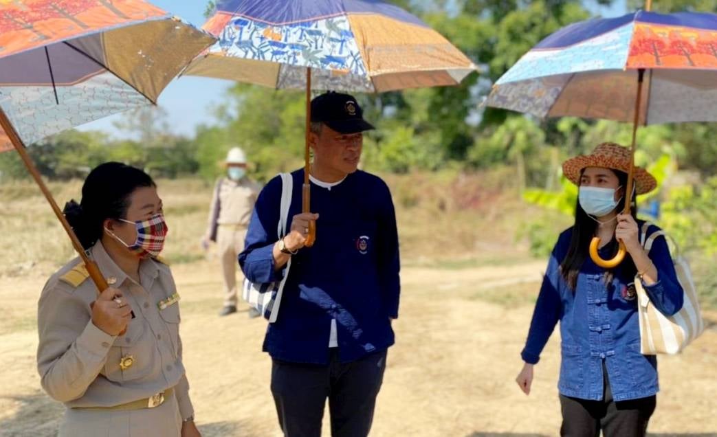 พช.หนองคาย ลงพื้นที่ติดตามการดำเนินงานโครงการพัฒนาพื้นที่ต้นแบบการพัฒนาคุณภาพชีวิตตามหลักทฤษฎีใหม่ ประยุกต์สู่ “โคก หนอง นา โมเดล” ในระดับอำเภอ และ การปฏิบัติหน้าที่นักพัฒนาพื้นที่ต้นแบบ(นพต.)ตามโครงการฯ