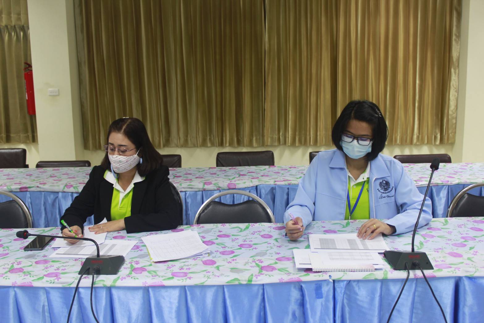 พช.หนองคาย ประชุมร่วมกับ นายนพวัชร์ อติวรรณาพัฒน์ คลังจังหวัดหนองคาย พร้อมคณะทำงานฯ ติดตามการใช้จ่ายเงินงบประมาณของส่วนราชการ