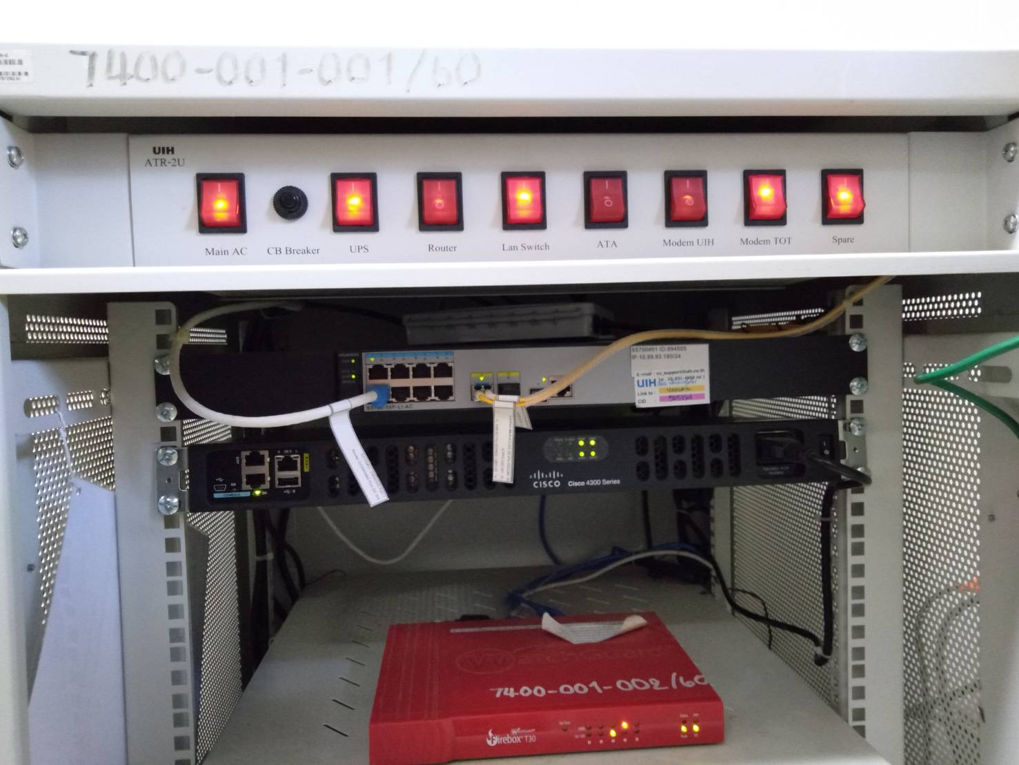 เจ้าหน้าที่ พช.หนองคาย อำนวยความสะดวกให้กับบริษัทฯ ในการดำเนินงานโครงการเช่าวงจรสื่อสัญญาณอินเทอร์เน็ตความเร็วสูง 4 ระดับ ระยะเวลา 9 เดือนปีงบประมาณ พ.ศ. 2564