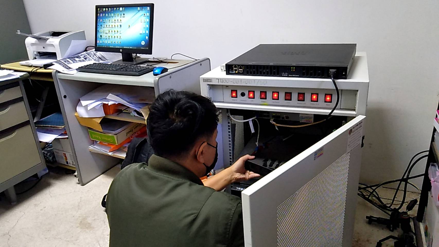 เจ้าหน้าที่ พช.หนองคาย อำนวยความสะดวกให้กับบริษัทฯ ในการดำเนินงานโครงการเช่าวงจรสื่อสัญญาณอินเทอร์เน็ตความเร็วสูง 4 ระดับ ระยะเวลา 9 เดือนปีงบประมาณ พ.ศ. 2564