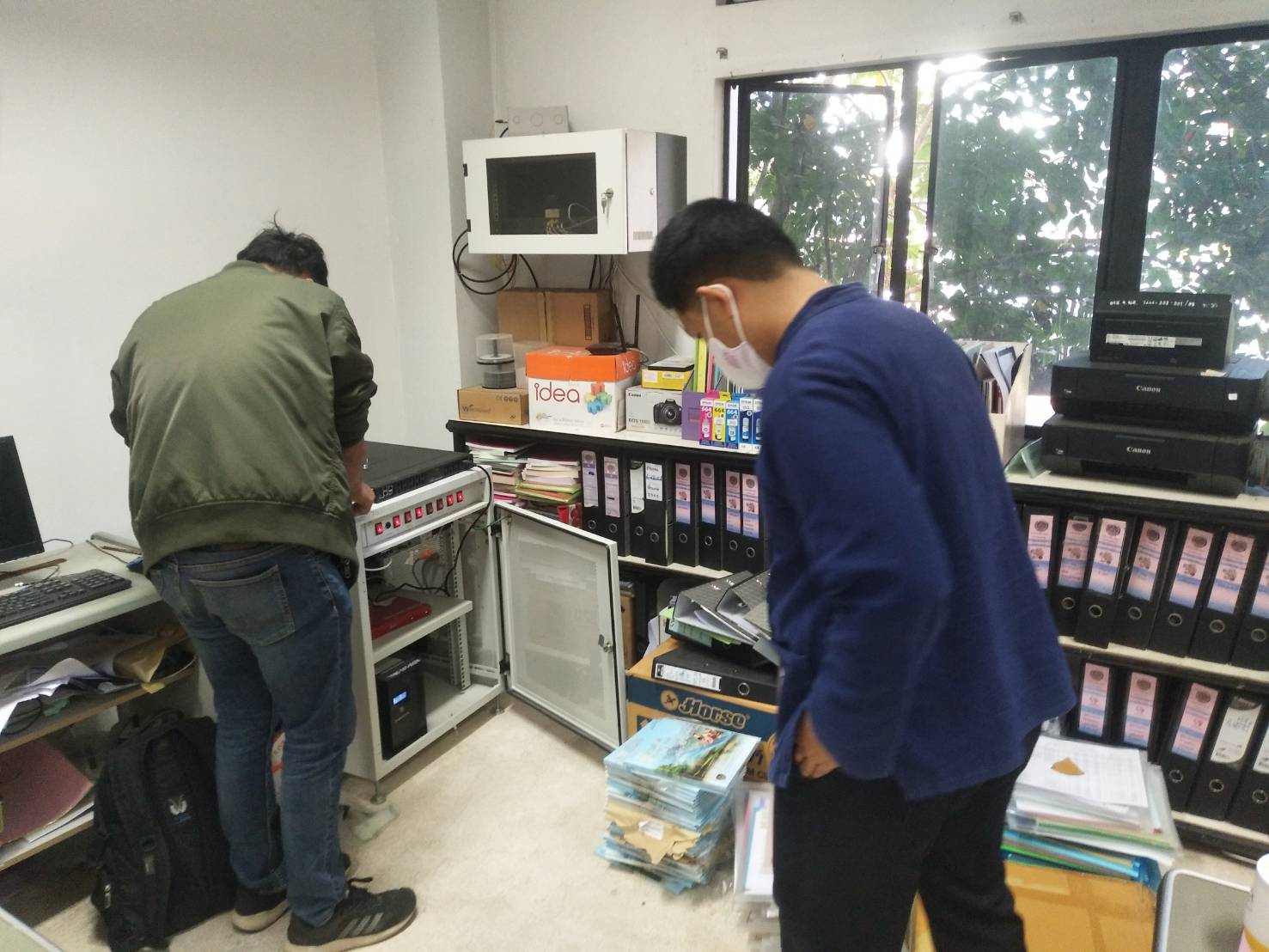 เจ้าหน้าที่ พช.หนองคาย อำนวยความสะดวกให้กับบริษัทฯ ในการดำเนินงานโครงการเช่าวงจรสื่อสัญญาณอินเทอร์เน็ตความเร็วสูง 4 ระดับ ระยะเวลา 9 เดือนปีงบประมาณ พ.ศ. 2564