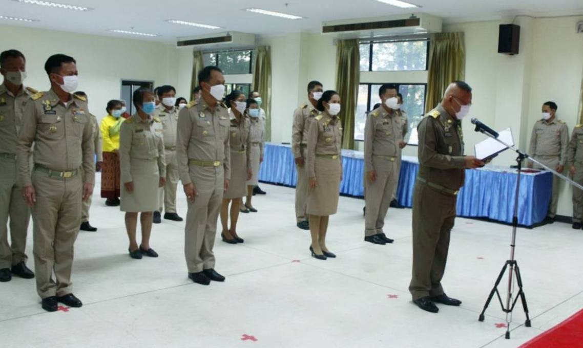 จังหวัดหนองคาย จัดพิธีลงนามถวายพระพรชัยมงคลสมเด็จพระเจ้าลูกเธอ เจ้าฟ้าสิริวัณณวรี นารีรัตนราชกัญญา เนื่องในโอกาสวันคล้ายวันประสูติ 8 มกราคม 2564 และพิธีมอบแบบลายผ้ามัดหมี่ ชื่อลาย “ผ้ามัดหมี่ลายขอเจ้าฟ้าสิริวัณณวรีฯ” แก่พัฒนาการอำเภอ และผู้แทนกลุ่มทอผ้าในจังหวัดหนองคาย