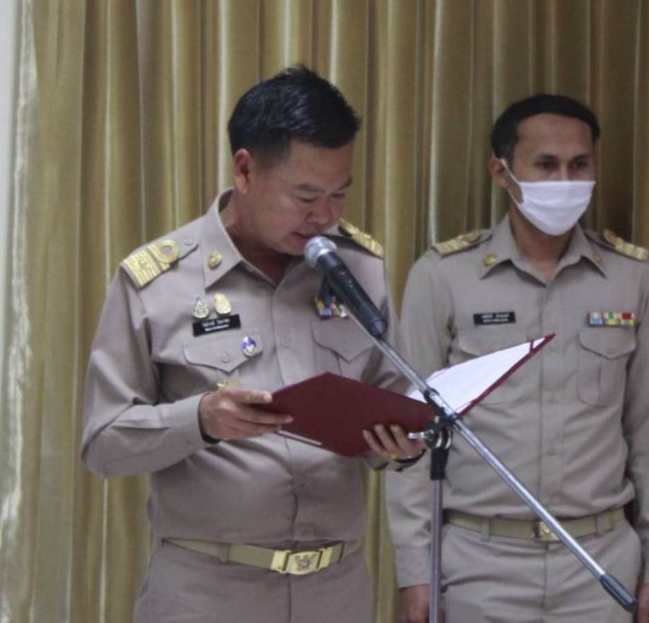 จังหวัดหนองคาย จัดพิธีลงนามถวายพระพรชัยมงคลสมเด็จพระเจ้าลูกเธอ เจ้าฟ้าสิริวัณณวรี นารีรัตนราชกัญญา เนื่องในโอกาสวันคล้ายวันประสูติ 8 มกราคม 2564 และพิธีมอบแบบลายผ้ามัดหมี่ ชื่อลาย “ผ้ามัดหมี่ลายขอเจ้าฟ้าสิริวัณณวรีฯ” แก่พัฒนาการอำเภอ และผู้แทนกลุ่มทอผ้าในจังหวัดหนองคาย