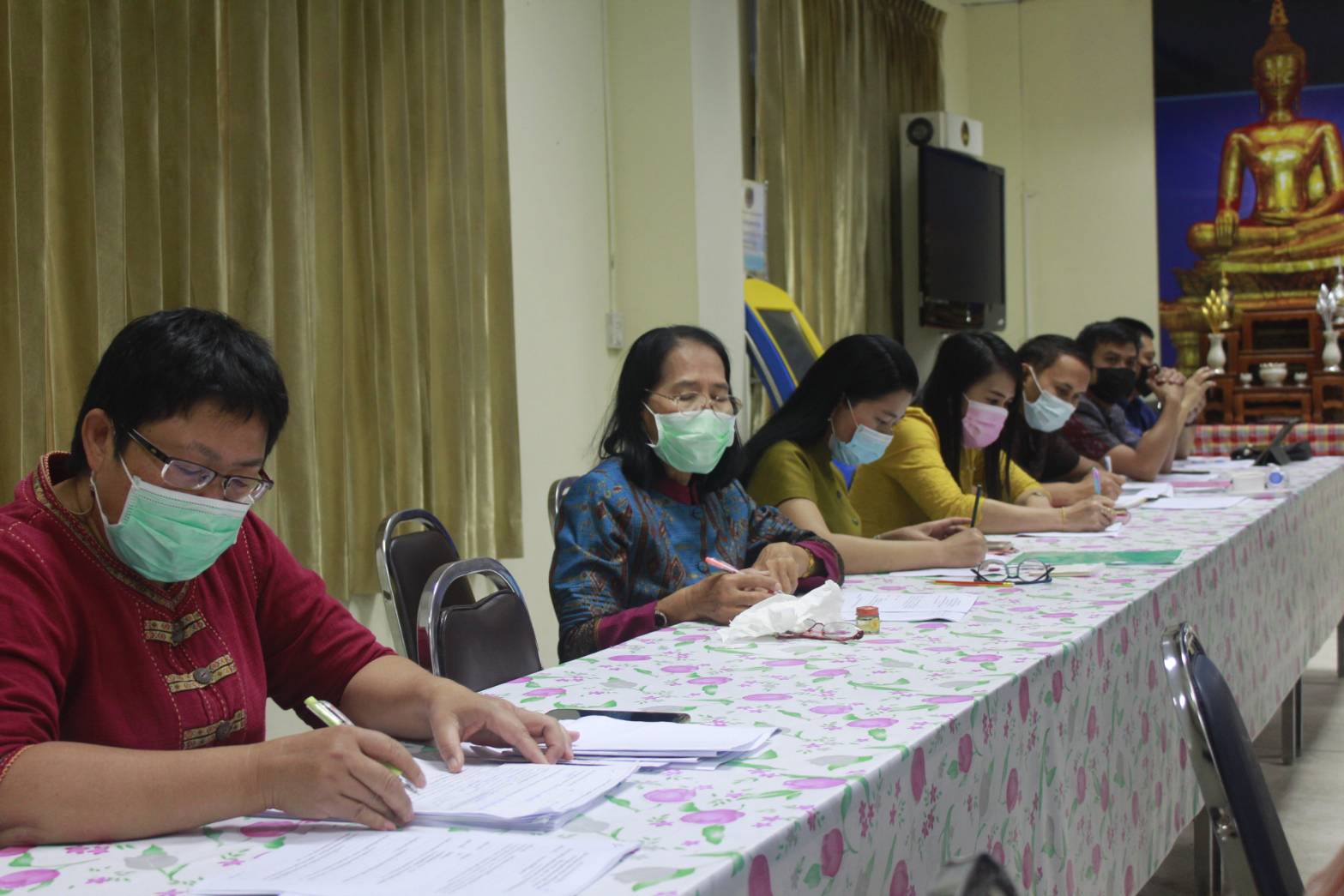 นายไพโรจน์ โสภาพร พัฒนาการจังหวัดหนองคาย เป็นประธาน ประชุมผู้อำนวยการกลุ่มงาน พัฒนาการอำเภอและนักวิชาการพัฒนาชุมชนจังหวัด/อำเภอ ประจำเดือน มกราคม 2564 ครั้งที่ 1/2564