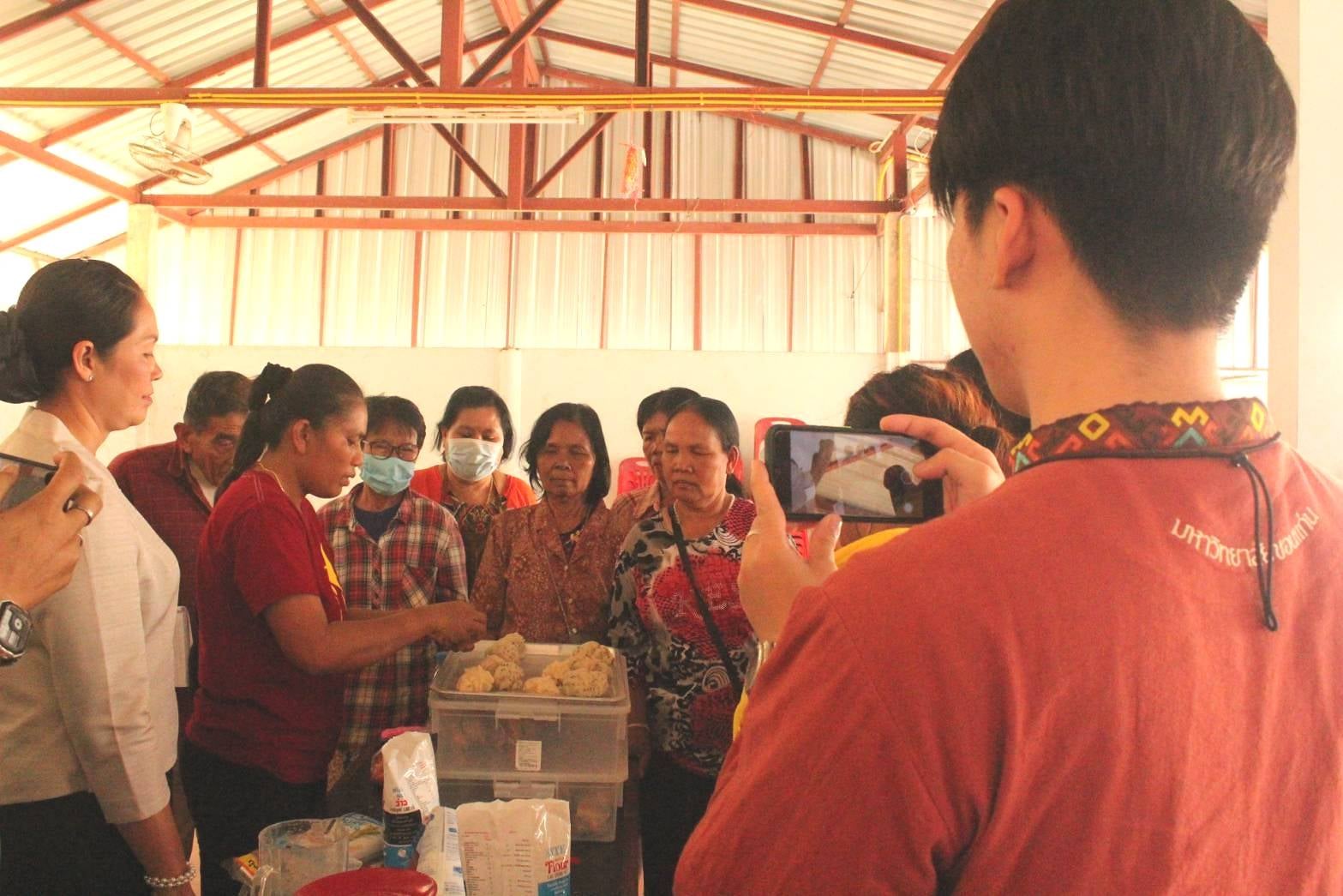 พช.หนองคาย​ ดำเนินโครงการการจัดทำสารสนเทศตำบลต้นแบบเพื่อการพัฒนาคุณภาพชีวิต ดำเนินการในระดับจังหวัด ประจำปี พ.ศ. 2564 กิจกรรมพัฒนาคุณภาพชีวิต​ สนับสนุนพัฒนาอาชีพ​ แปรรูปอาหาร​ ณ ตำบลนาดี อำเภอเฝ้าไร่ จังหวัดหนองคาย