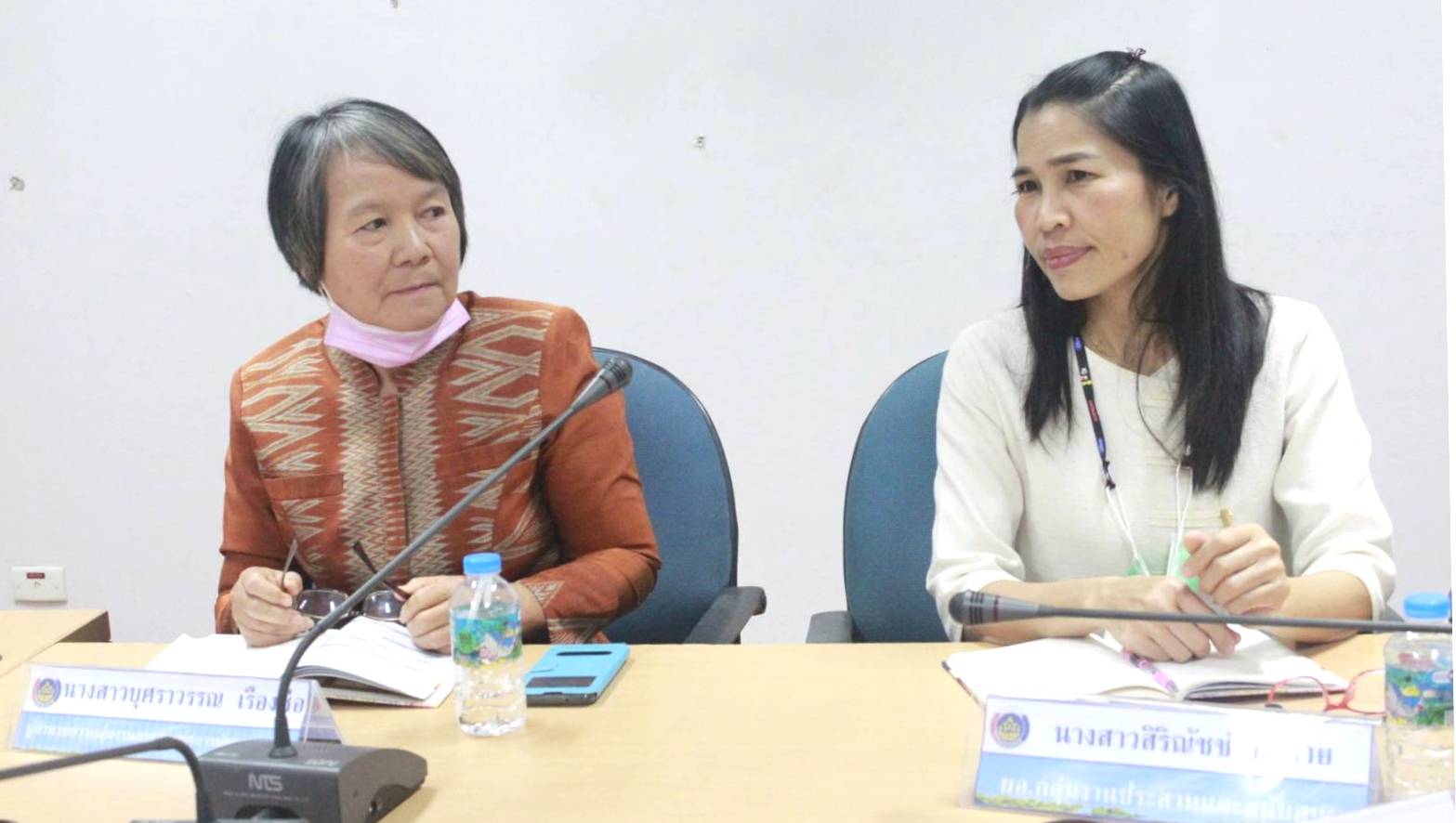 นายชัยวัฒน์ แสงศรี ผู้ตรวจราชการกรมการพัฒนาชุมชน เขตตรวจราชการที่ 10 กลุ่มจังหวัดภาคตะวันออกเฉียงเหนือตอนบน 1 ได้ประชุมติดตามการดำเนินงานพัฒนาชุมชนจังหวัดหนองคาย ประจำเดือน กุมภาพันธ์ 2564