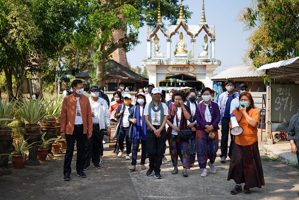 โครงการผู้ว่าพาสำรวจเส้นทาง “ตามรอยพญานาคา บูชาสิ่งศักสิทธิ์@หนองคาย” จุดที่ 2 ศาลาแก้วกู่ อำเภอเมืองหนองคาย หรือ วัดแขก อุทยาน 42 ไร่ ของสำนักปฏิบัติธรรมแก้วกู่ ที่ประดิษฐานรูปปั้นคอนกรีตเสริมเหล็กขนาดใหญ่กว่า 200 องค์