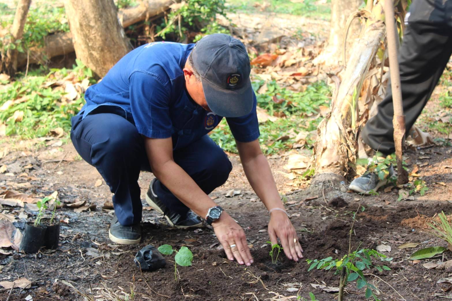 พช.หนองคาย ร่วมกิจกรรม”การน้อมนำแนวพระราชดำริของสมเด็จพระกนิษฐาธิราชเจ้า กรมสมเด็จพระเทพรัตนราชสุดาฯ สยามบรมราชกุมารี สร้างความมั่นคงทางอาหารสู่ปฏิบัติการ 90 วัน ปลูกผักสวนครัวเพื่อสร้างความมั่นคงทางอาหาร”