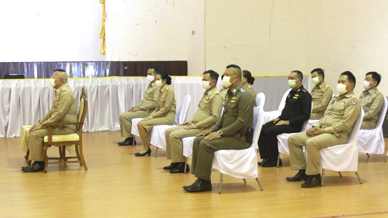 พช.หนองคาย ร่วมพิธีเชิญผ้าห่มกันหนาวพระราชทานแก่ราษฎรที่ประสบภัยหนาวในพื้นที่จังหวัดหนองคาย