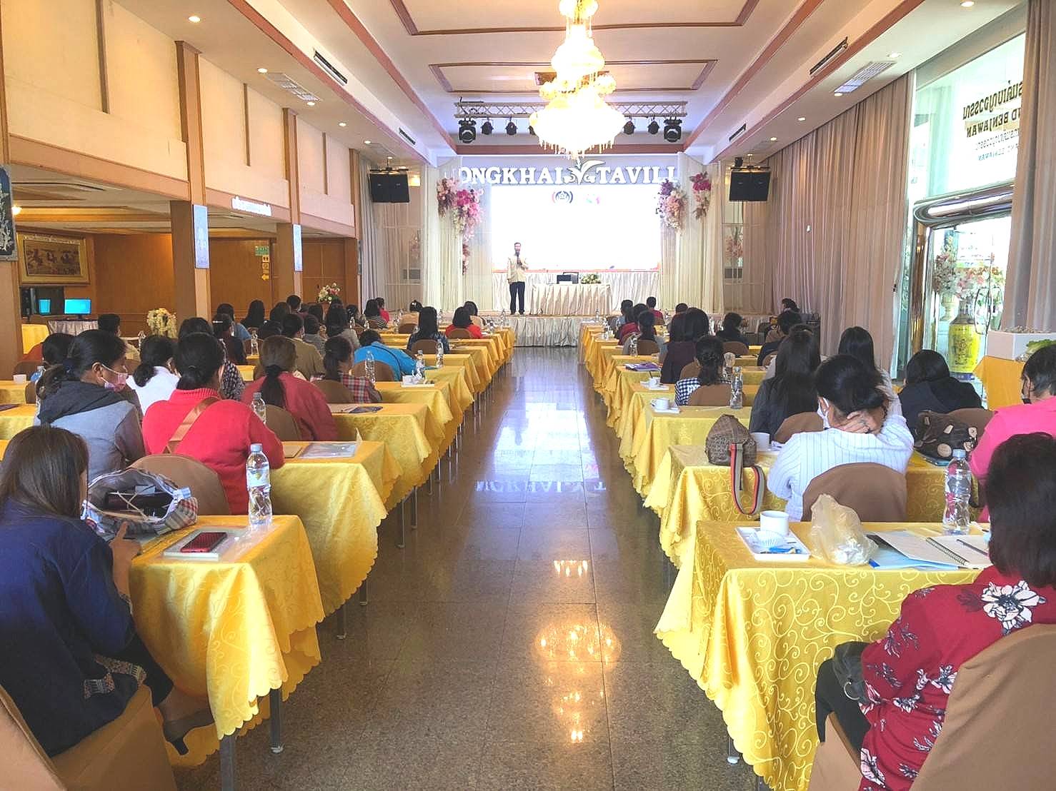 พช.หนองคาย ดำเนินโครงการพัฒนาทักษะอาชีพแก่กลุ่มอาชีพสมาชิกกองทุนพัฒนาบทบาทสตรี