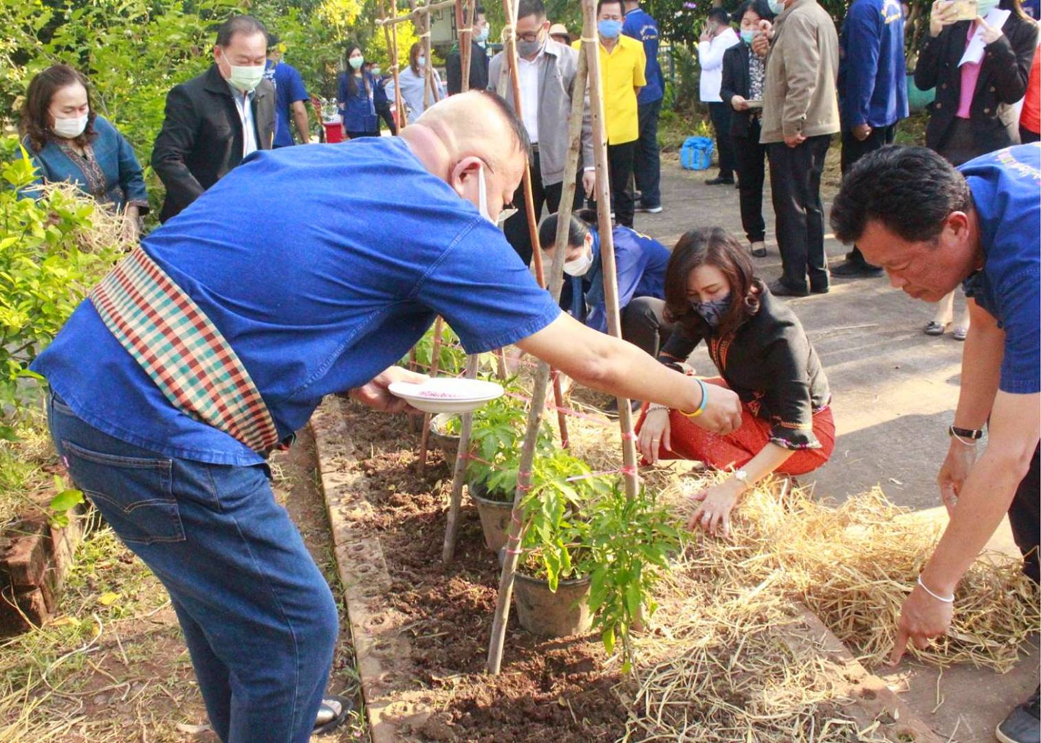 นายประเสริฐ ลือชาธนานนท์ ผู้ว่าราชการจังหวัดหนองคาย เป็นประธานในกิจกรรม “การน้อมนำแนวพระราชดำริของสมเด็จพระกนิษฐาธิราชเจ้ากรมสมเด็จพระเทพรัตนราชสุดาฯ สยามบรมราชกุมารี สร้างความมั่นคงทางอาหาร สู่ปฏิบัติการ 90 วัน ปลูกผักสวนครัว เพื่อสร้างความมั่นคงทางอาหาร รอบ 2