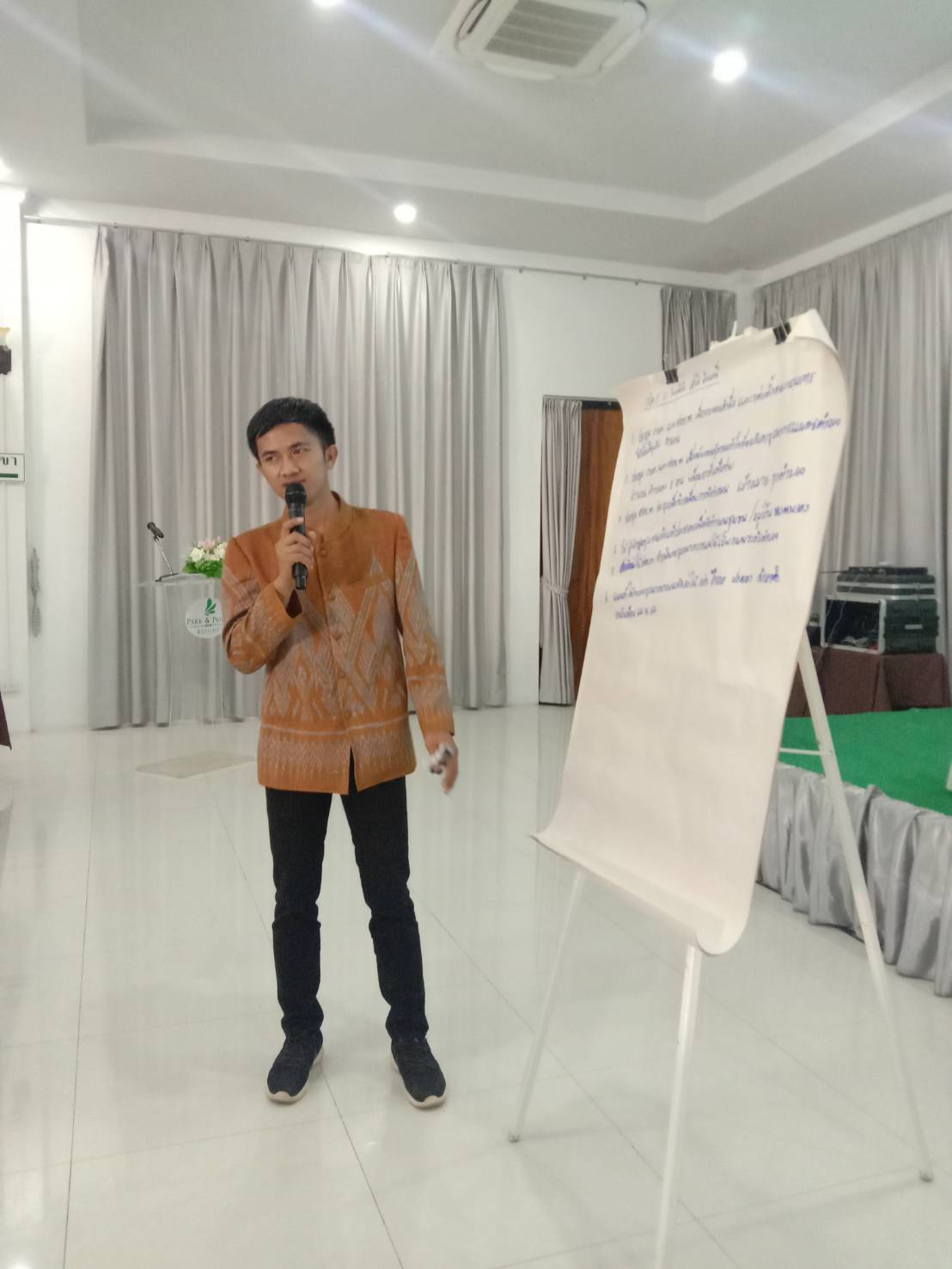 พช.หนองคาย เปิดโครงการจัดทำแผนพัฒนาตำบล กิจกรรมประชุมเชิงปฏิบัติการสร้างความรู้ความเข้าใจเครือข่ายคณะกรรมการบริหารศูนย์ประสานงานองค์การชุมชนระดับจังหวัด(ศอช.จ) ประจำปี พ.ศ. 2564