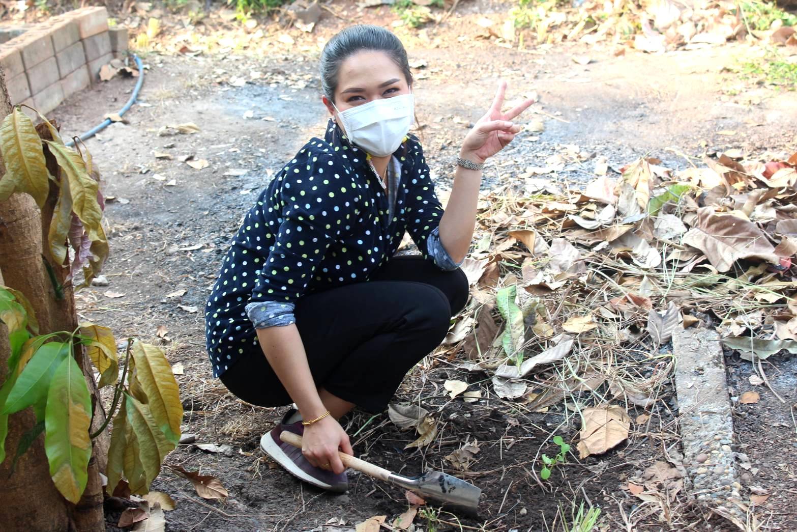 พช.หนองคาย ร่วมกิจกรรม”การน้อมนำแนวพระราชดำริของสมเด็จพระกนิษฐาธิราชเจ้า กรมสมเด็จพระเทพรัตนราชสุดาฯ สยามบรมราชกุมารี สร้างความมั่นคงทางอาหารสู่ปฏิบัติการ 90 วัน ปลูกผักสวนครัวเพื่อสร้างความมั่นคงทางอาหาร”