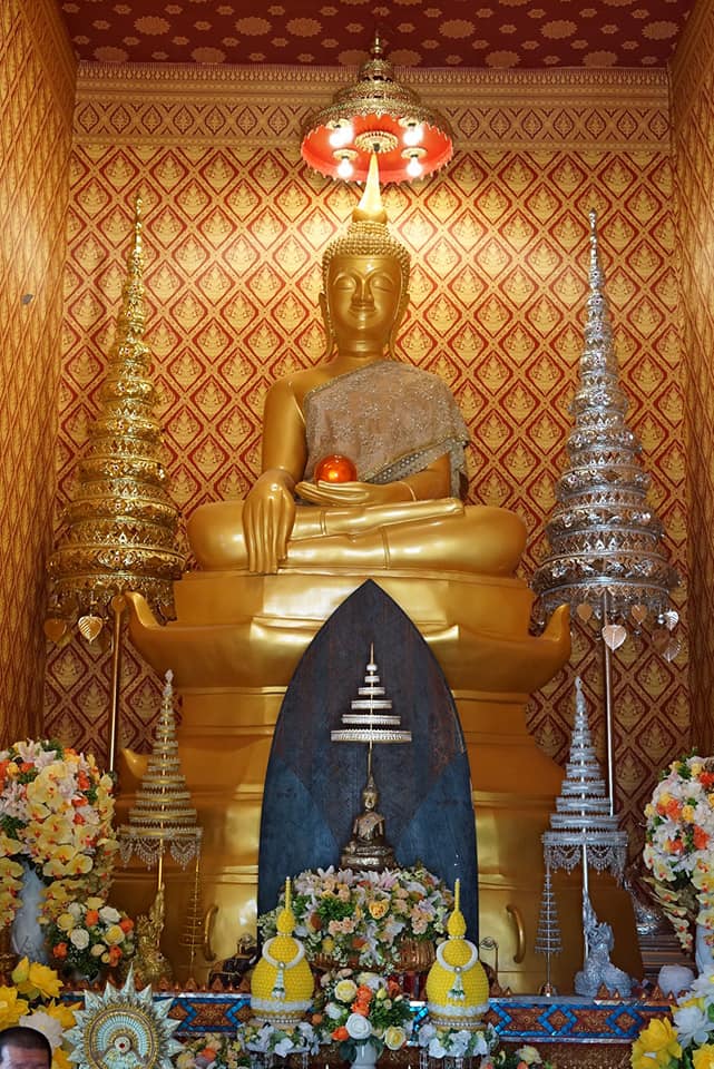 โครงการผู้ว่าพาสำรวจเส้นทาง “ตามรอยพญานาคา บูชาสิ่งศักสิทธิ์@หนองคาย” จุดที่ 3 ไหว้หลวงพ่อทันใจวัดอุทุมพร ตำบลบ้านเดื่อ อำเภอเมืองหนองคาย  ร่วมทำกิจกรรมเสื้อมัดย้อมสีธรรมชาติจากมะเดื่อ  ทำสบู่สมุนไพร พับนกใบตาลถวายพระไชยเชษฐา พร้อมทั้งร่วมรับประทานอาหารกลางวันที่ร้านเชฟชุมชน