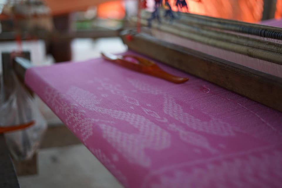 โครงการผู้ว่าพาสำรวจเส้นทาง “ตามรอยพญานาคา บูชาสิ่งศักสิทธิ์@หนองคาย” จุดที่ 5 สักการะพระวัดไทย ถ้ำพญานาค อำเภอโพนพิสัย จุดที่ 6 ไหว้รอยพระพุทธบาท วัดพระพุทธบาทนาหงส์ เป็นสิ่งศักดิ์สิทธิ์คู่บ้านคู่เมือง ของชาวตำบลพระบาทนาสิงห์ อำเภอรัตนวาปี จุดที่ 7 เยี่ยมชมกลุ่มทอผ้าพระบาทนาหงส์ จุดที่ 8 สักการะรูปปั้นพญานาค”พญาสุขหัตถีนาค” “พญานาโคศรีมงคล” “พญาสุขราชานาค” ณ วัดราชโพนแพง อ.รัตนวาปี  จุดที่ 9 รับประทานอาหารเย็น ที่ร้านโขงวิว อำเภอโพนพิสัย