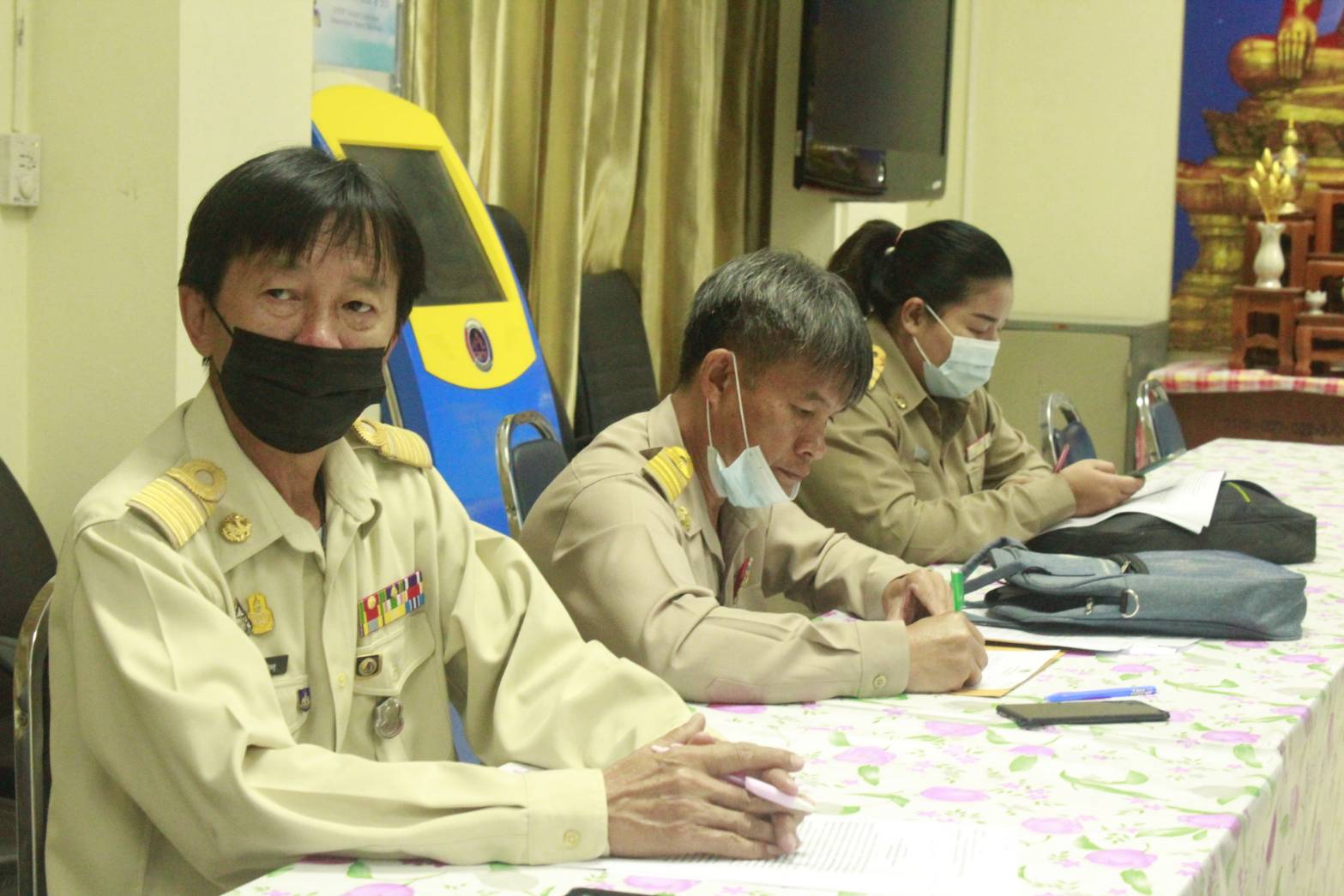 พช.หนองคาย ร่วมรับฟังการประชุมสร้างความเข้าใจในการขับเคลื่อนโครงการเสริมสร้างและพัฒนาผู้นำการเปลี่ยนแปลง ผ่านระบบวิดีทัศน์ทางไกล (Video Conference)