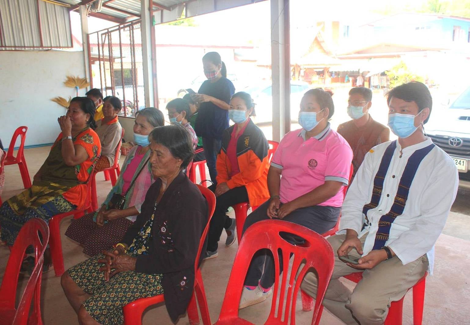 พช.หนองคาย​ ดำเนินโครงการการจัดทำสารสนเทศตำบลต้นแบบเพื่อการพัฒนาคุณภาพชีวิต ดำเนินการในระดับจังหวัด ประจำปี พ.ศ. 2564 กิจกรรมพัฒนาคุณภาพชีวิต​ สนับสนุนพัฒนาอาชีพ​ แปรรูปอาหาร​ ณ ตำบลนาดี อำเภอเฝ้าไร่ จังหวัดหนองคาย