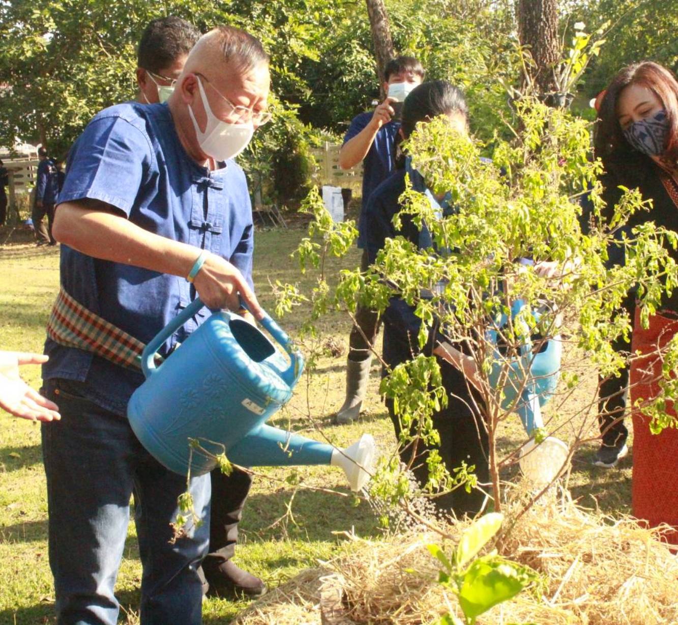นายประเสริฐ ลือชาธนานนท์ ผู้ว่าราชการจังหวัดหนองคาย เป็นประธานในกิจกรรม “การน้อมนำแนวพระราชดำริของสมเด็จพระกนิษฐาธิราชเจ้ากรมสมเด็จพระเทพรัตนราชสุดาฯ สยามบรมราชกุมารี สร้างความมั่นคงทางอาหาร สู่ปฏิบัติการ 90 วัน ปลูกผักสวนครัว เพื่อสร้างความมั่นคงทางอาหาร รอบ 2