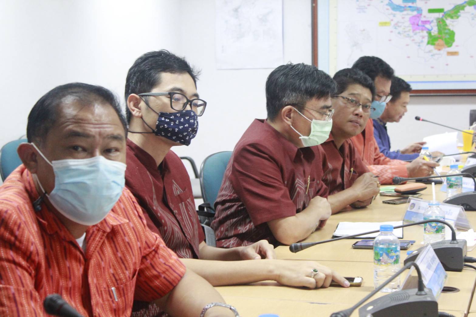 นายชัยวัฒน์ แสงศรี ผู้ตรวจราชการกรมการพัฒนาชุมชน เขตตรวจราชการที่ 10 กลุ่มจังหวัดภาคตะวันออกเฉียงเหนือตอนบน 1 ได้ประชุมติดตามการดำเนินงานพัฒนาชุมชนจังหวัดหนองคาย ประจำเดือน กุมภาพันธ์ 2564