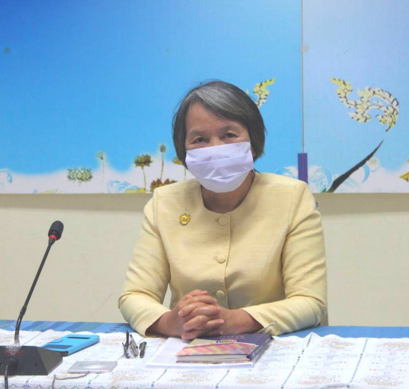 พช.หนองคาย ร่วมรับฟังประชุมติดตามการดำเนินงานและการใช้จ่ายงบประมาณกองทุนพัฒนาบทบาทสตรี ประจำปี งบประมาณ 2564 ผ่านระบบวิดีทัศน์ทางไกล (Video Conference) ครั้งที่ 3/2564