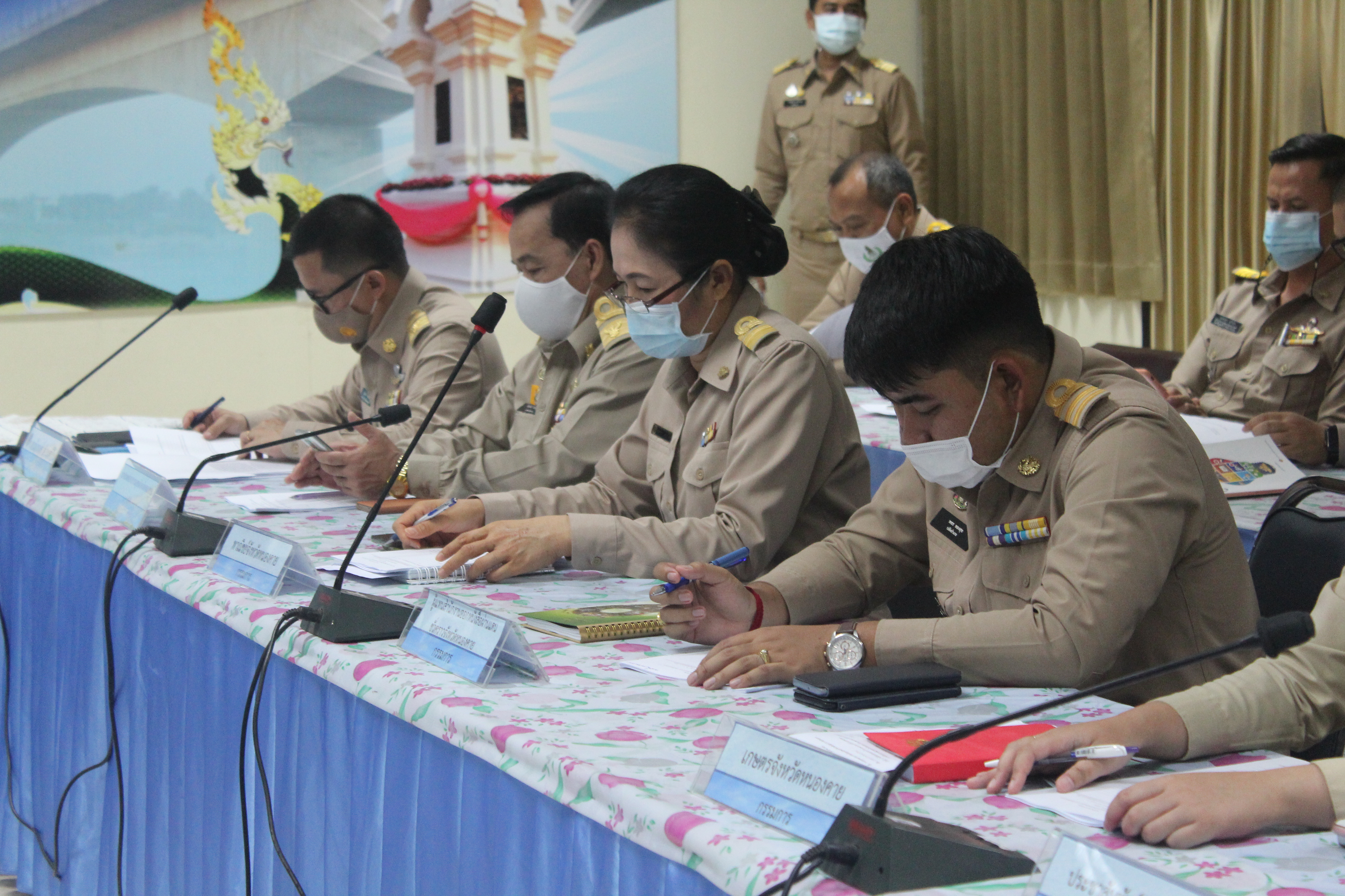 จังหวัดหนองคาย ประชุมคณะกรรมการขับเคลื่อนศูนย์แสดงและจำหน่ายผลิตภัณฑ์ OTOP จังหวัดหนองคาย ครั้งที่ 2/2564