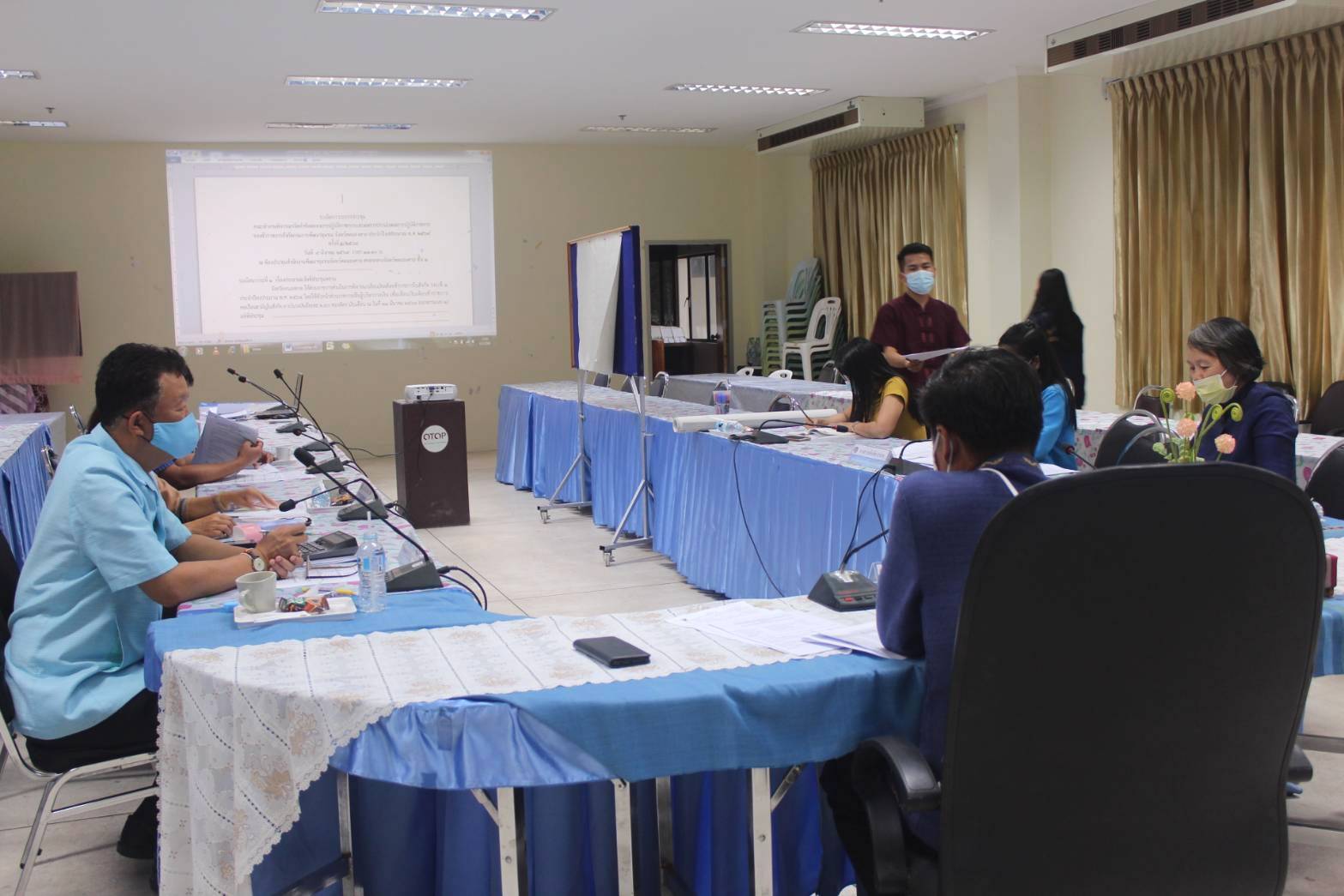 พช.หนองคาย ประชุมคณะทำงานพิจารณาจัดทำข้อตกลงการปฏิบัติราชการและผลการประเมินผลการปฏิบัติราชการของข้าราชการสังกัดกรมการพัฒนาชุมชน จังหวัดหนองคาย ประจำปีงบประมาณ พ.ศ. 2564 ครั้งที่ 2/2564