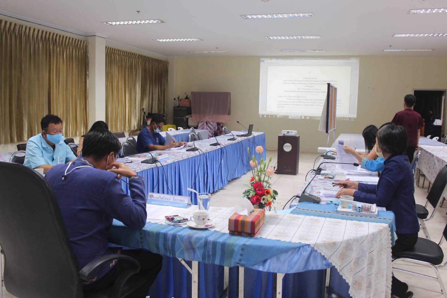 พช.หนองคาย ประชุมคณะทำงานพิจารณาจัดทำข้อตกลงการปฏิบัติราชการและผลการประเมินผลการปฏิบัติราชการของข้าราชการสังกัดกรมการพัฒนาชุมชน จังหวัดหนองคาย ประจำปีงบประมาณ พ.ศ. 2564 ครั้งที่ 2/2564