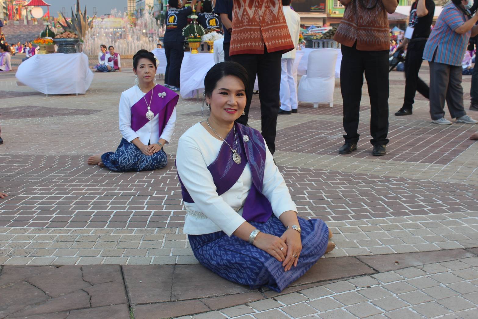 พช.หนองคาย จัดงาน แสดงและจำหน่ายผลิตภัณฑ์ OTOP จังหวัดหนองคาย ในงานฉลองอนุสาวรีย์ปราบฮ่อ ใต้ร่มพระบารมี 194 ปี เมืองหนองคาย และงานกาชาด จังหวัดหนองคาย พ.ศ. 2564