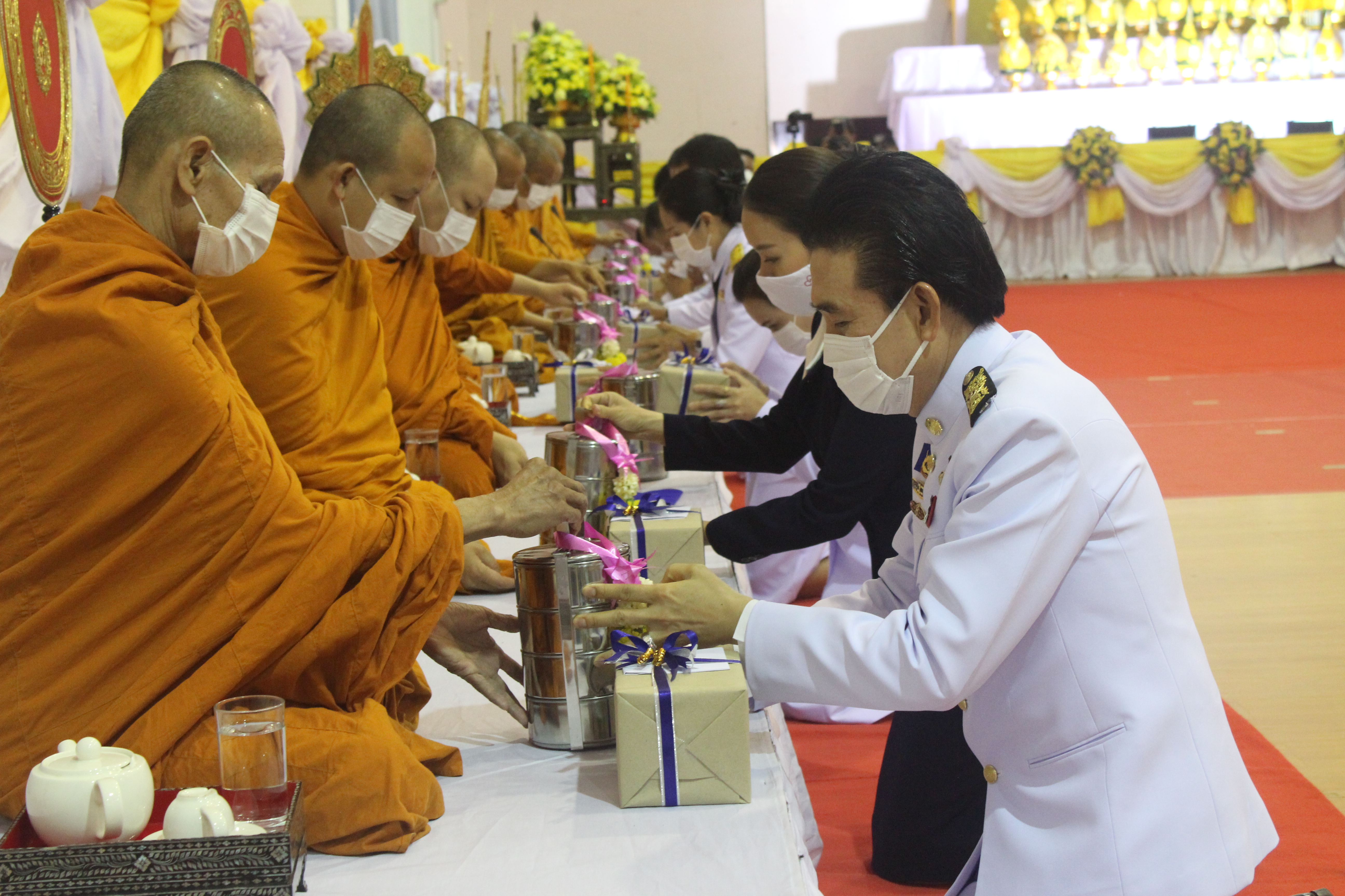 พช.หนองคาย เข้าร่วมพิธีถวายสักการะเนื่องในวันพระบาทสมเด็จพระพุทธยอดฟ้าจุฬาโลกมหาราชและวันที่ระลึก​มหาจักรีบรมราชวงศ์​ ประจำปีพุทธศักราช​  2564