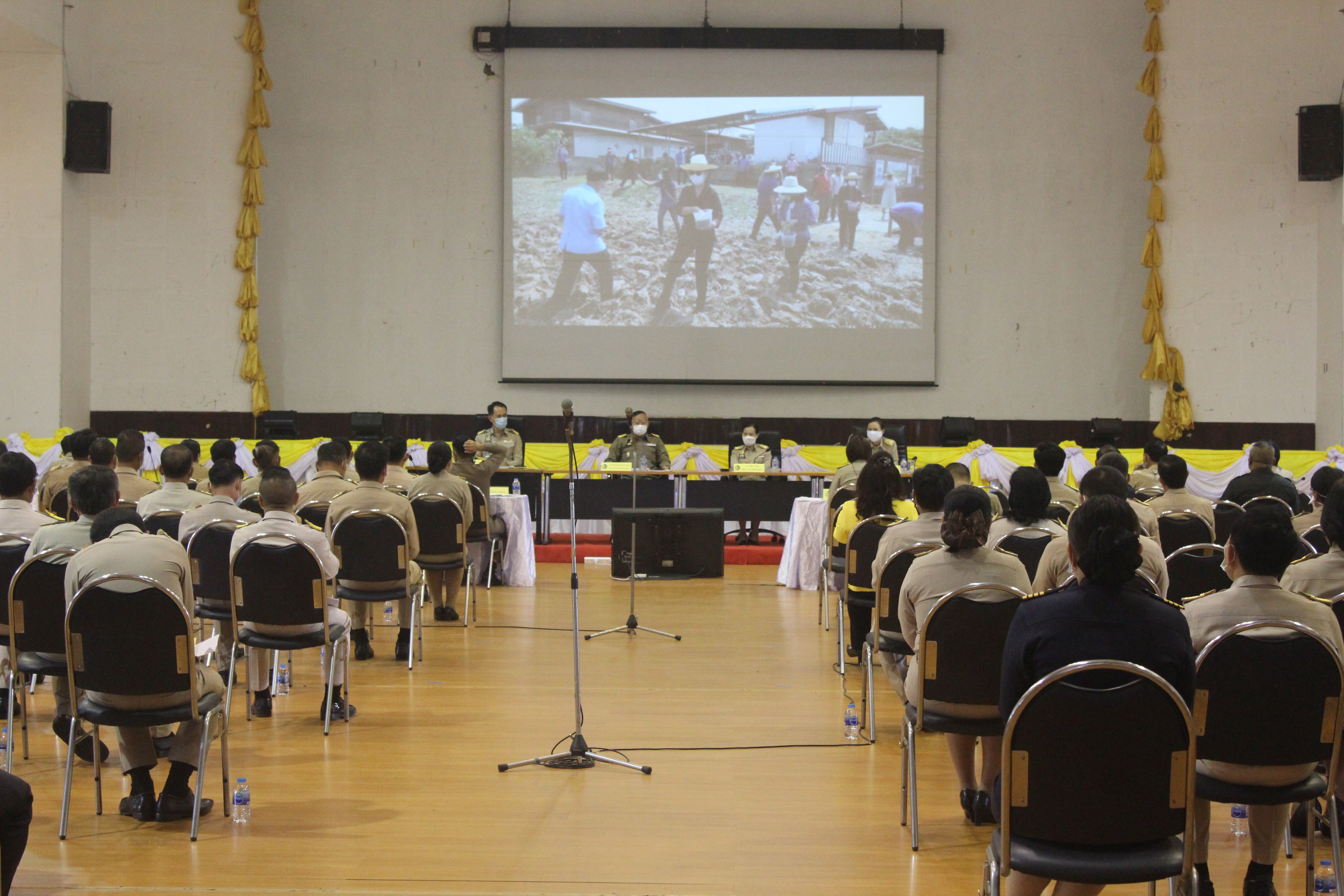 พช.หนองคาย ร่วมประชุมคณะกรมการจังหวัดและหัวหน้าส่วนราชการประจำจังหวัด ครั้งที่ 4/2564